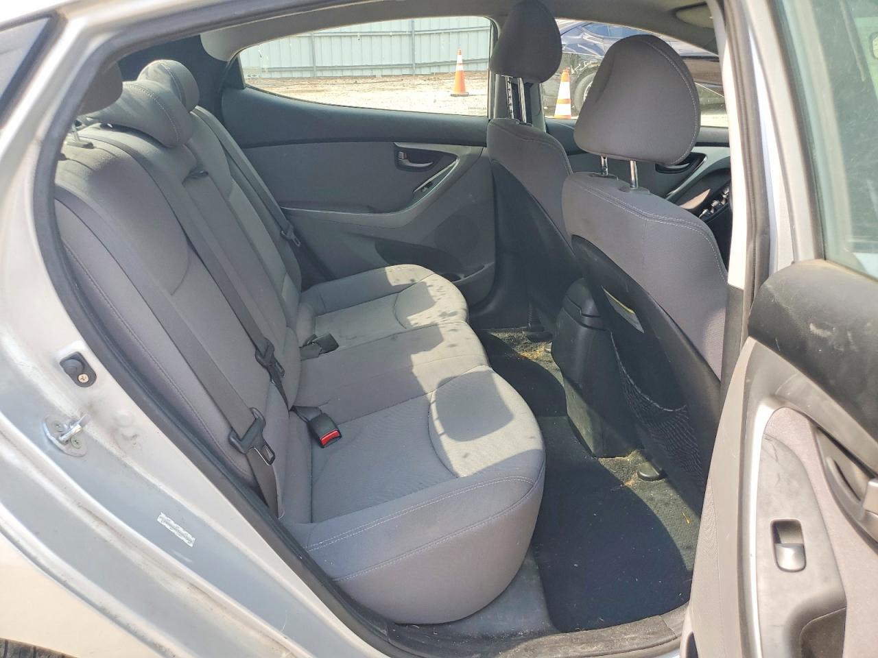 2014 Hyundai Elantra Se Серебряный vin: KMHDH4AE1EU147838
