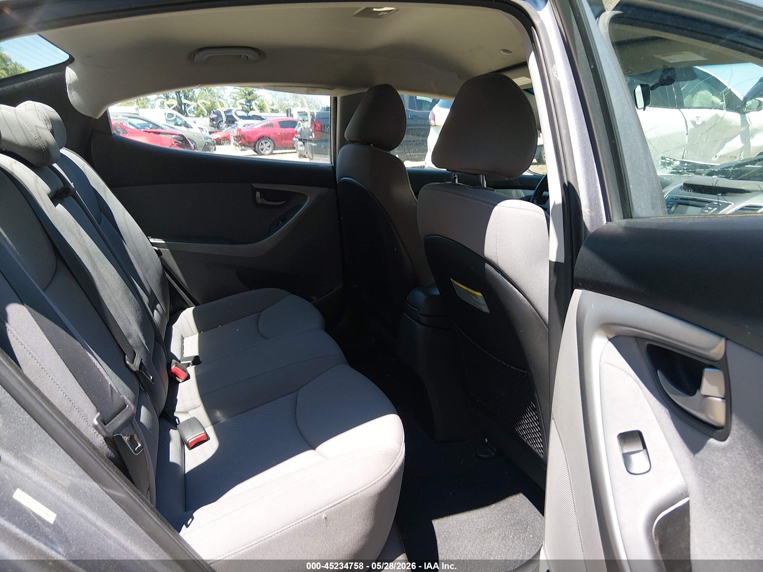 2014 Hyundai Elantra Se Silver vin: KMHDH4AE1EU157088