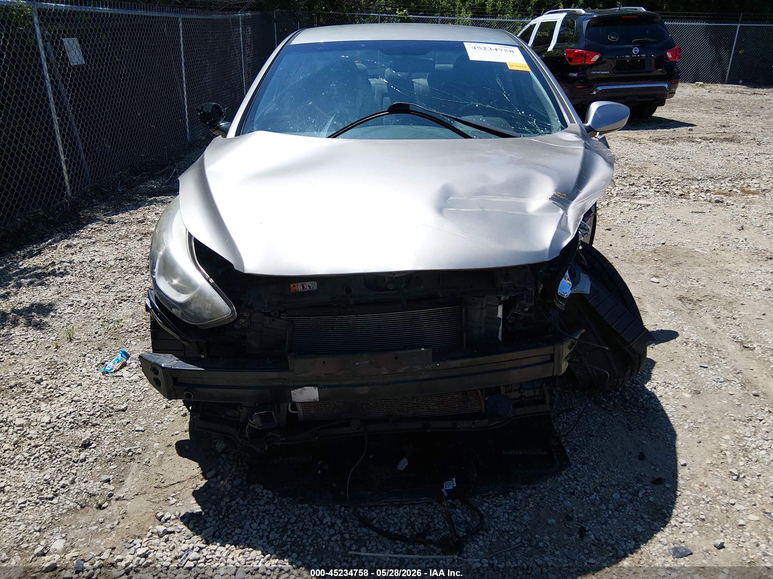 2014 Hyundai Elantra Se Silver vin: KMHDH4AE1EU157088
