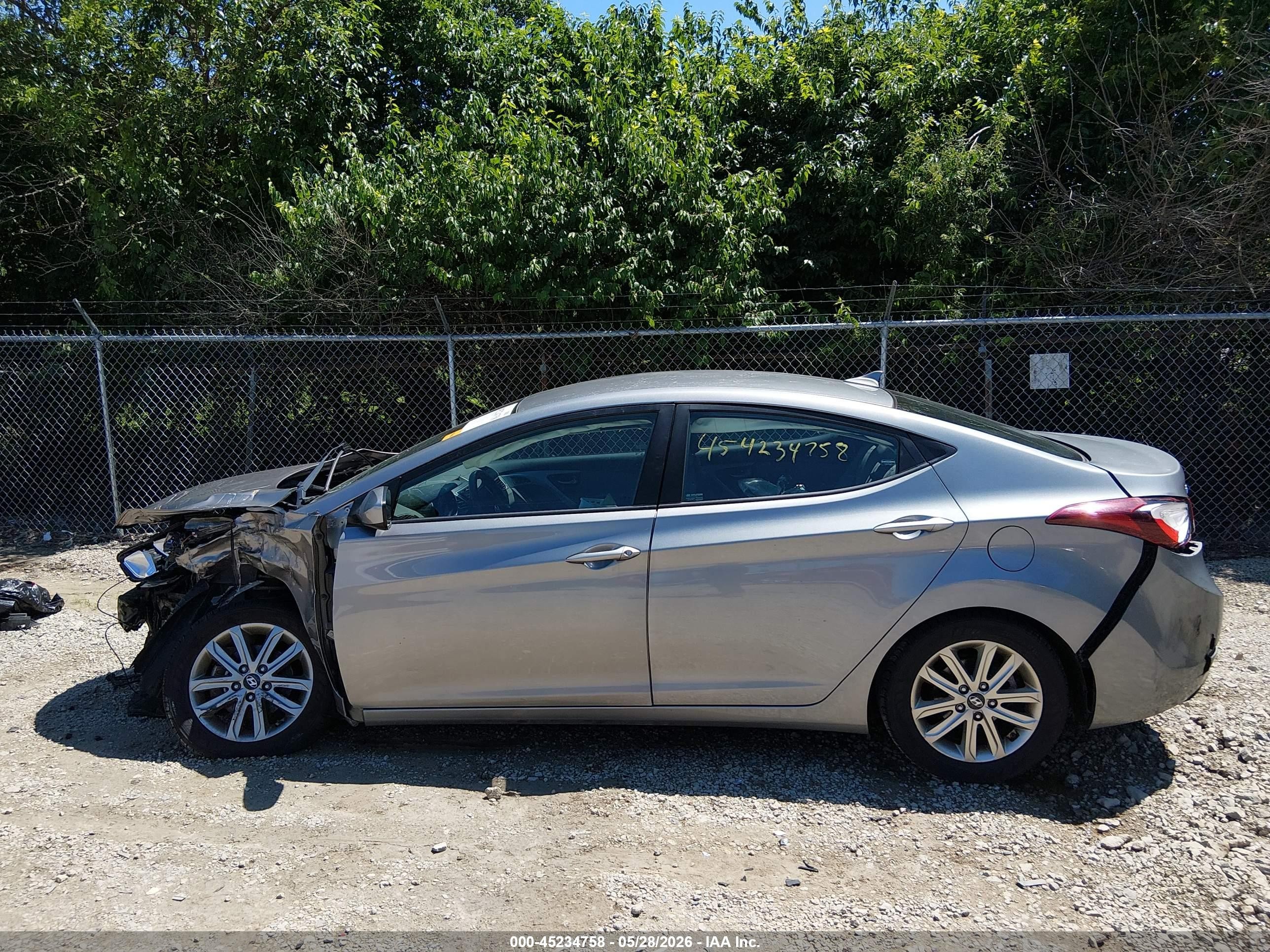 2014 Hyundai Elantra Se Silver vin: KMHDH4AE1EU157088