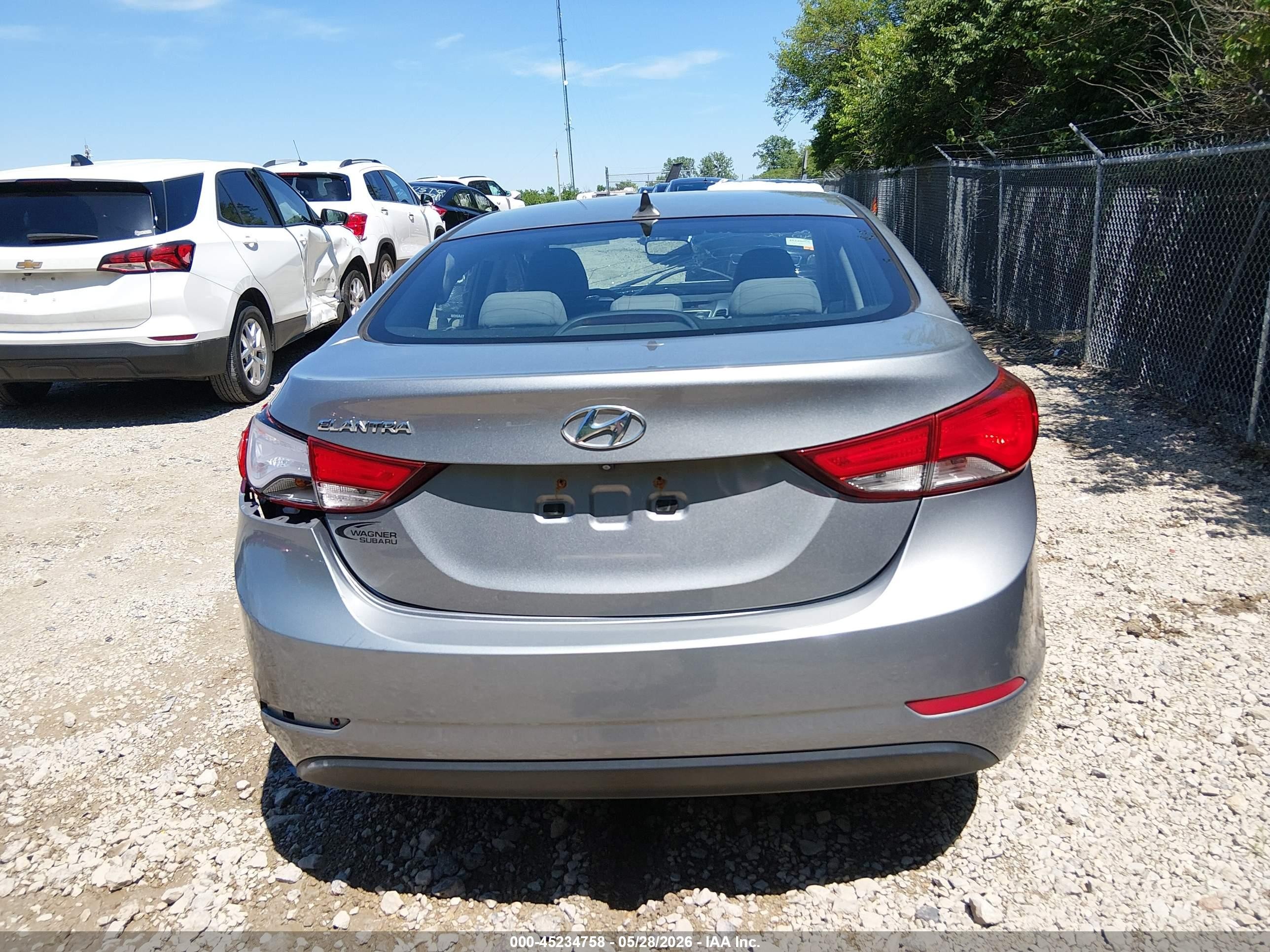 2014 Hyundai Elantra Se Silver vin: KMHDH4AE1EU157088
