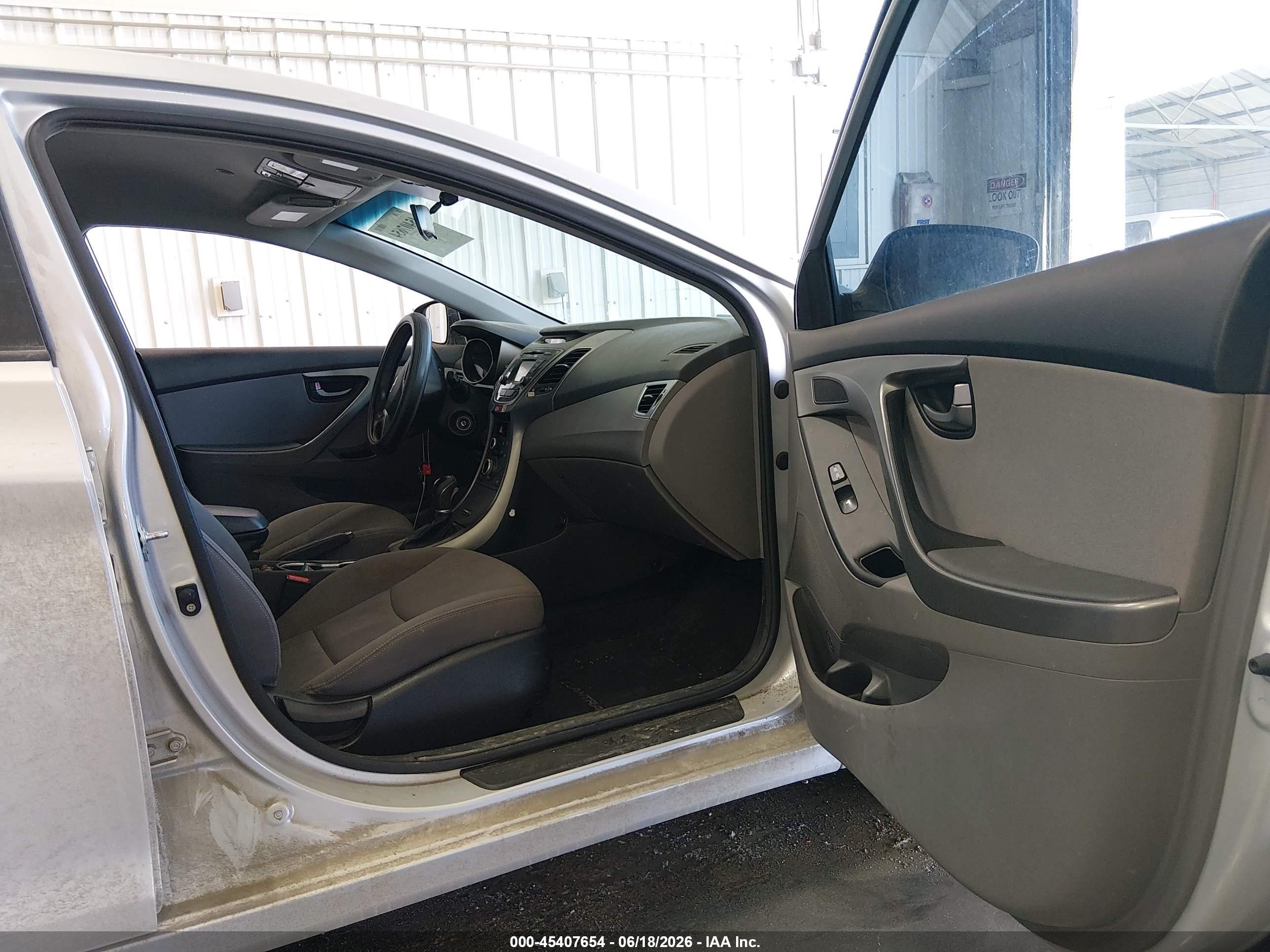 2014 Hyundai Elantra Se Silver vin: KMHDH4AE1EU166504