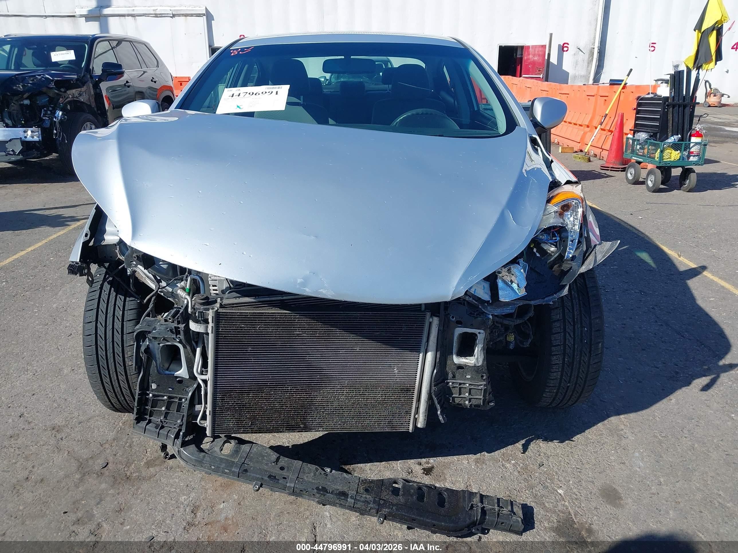 2014 Hyundai Elantra Se Silver vin: KMHDH4AE1EU174019