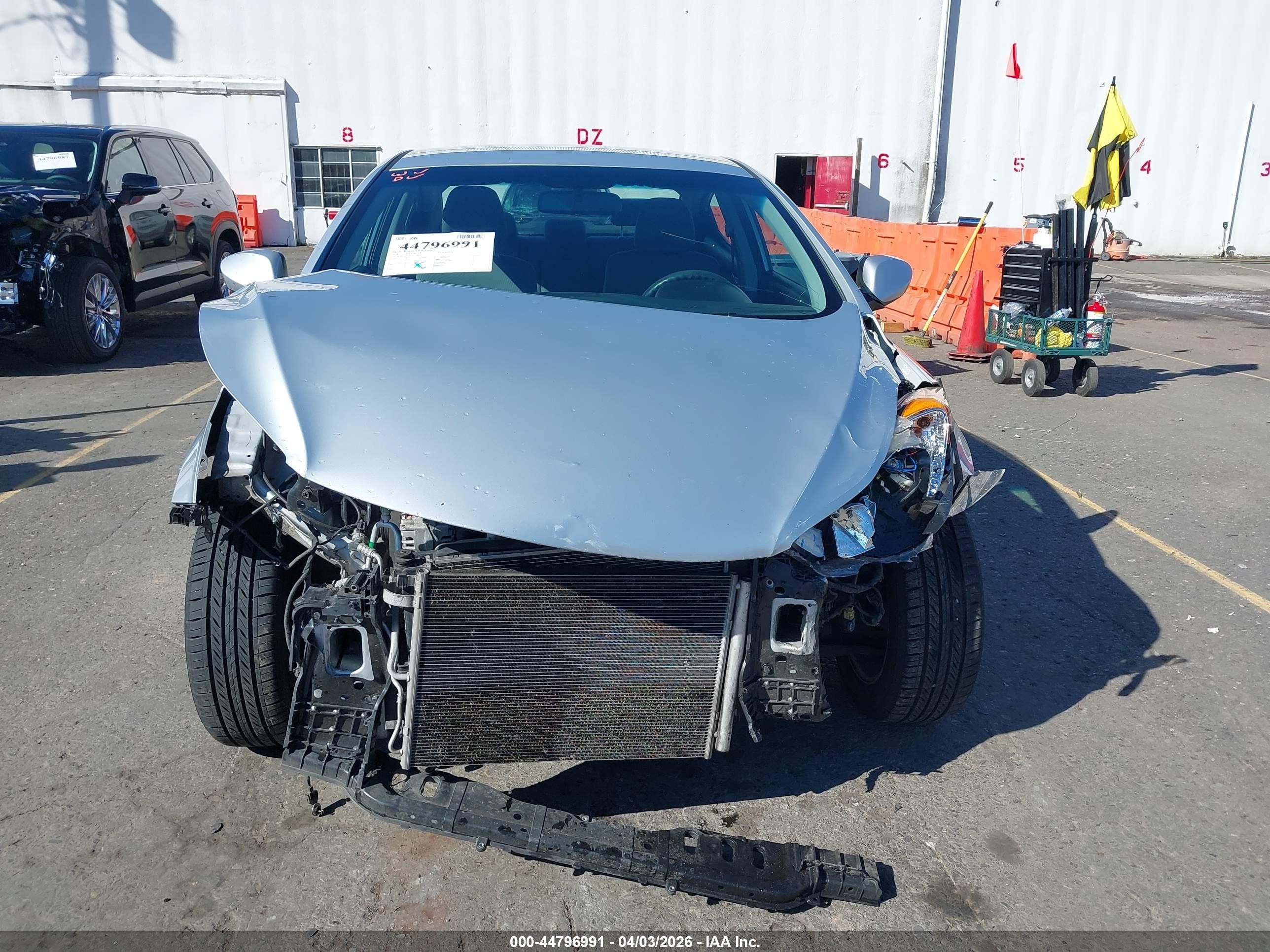 2014 Hyundai Elantra Se Silver vin: KMHDH4AE1EU174019