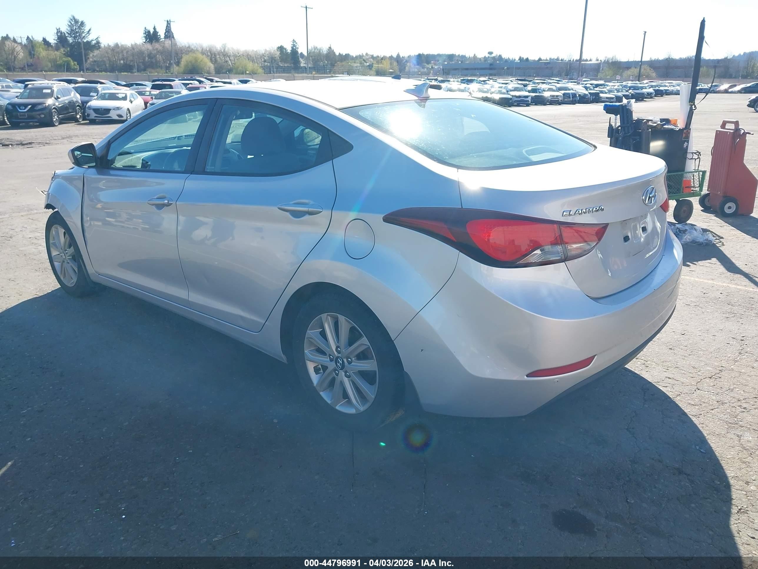 2014 Hyundai Elantra Se Silver vin: KMHDH4AE1EU174019