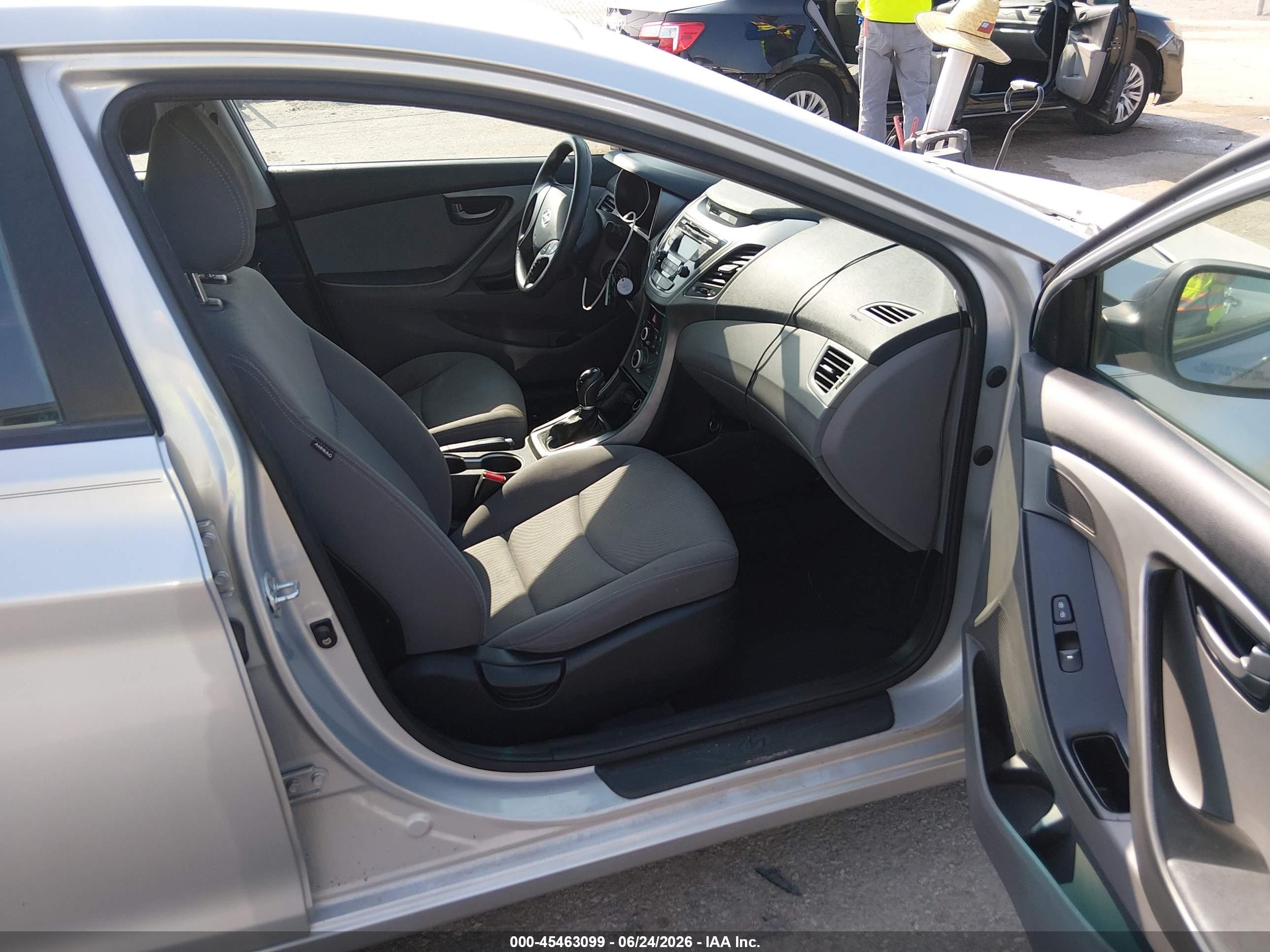 2015 Hyundai Elantra Se Silver vin: KMHDH4AE1FU229523