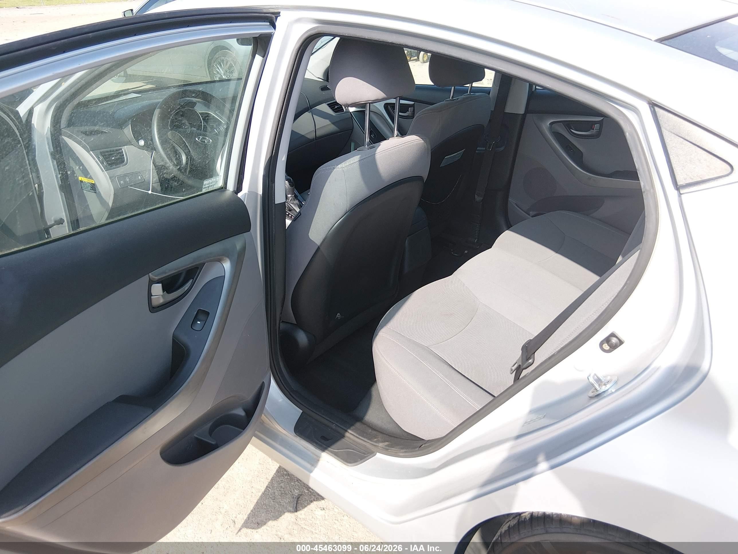 2015 Hyundai Elantra Se Silver vin: KMHDH4AE1FU229523
