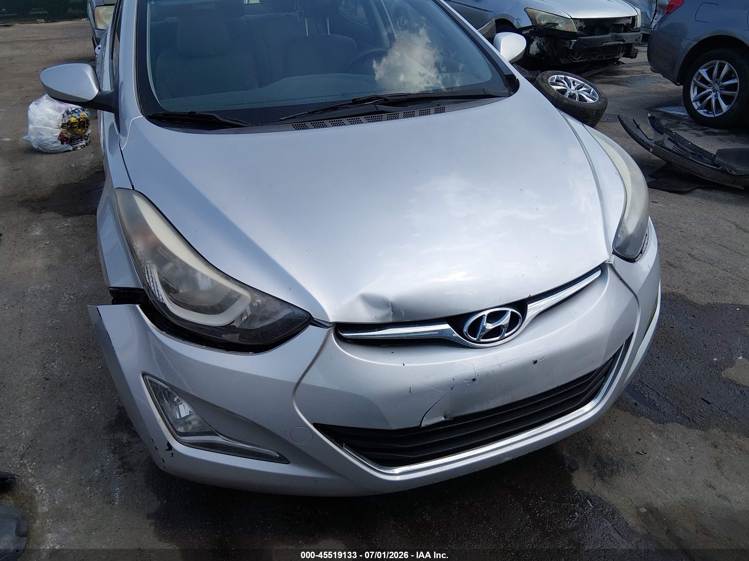 2015 Hyundai Elantra Se Silver vin: KMHDH4AE1FU235807