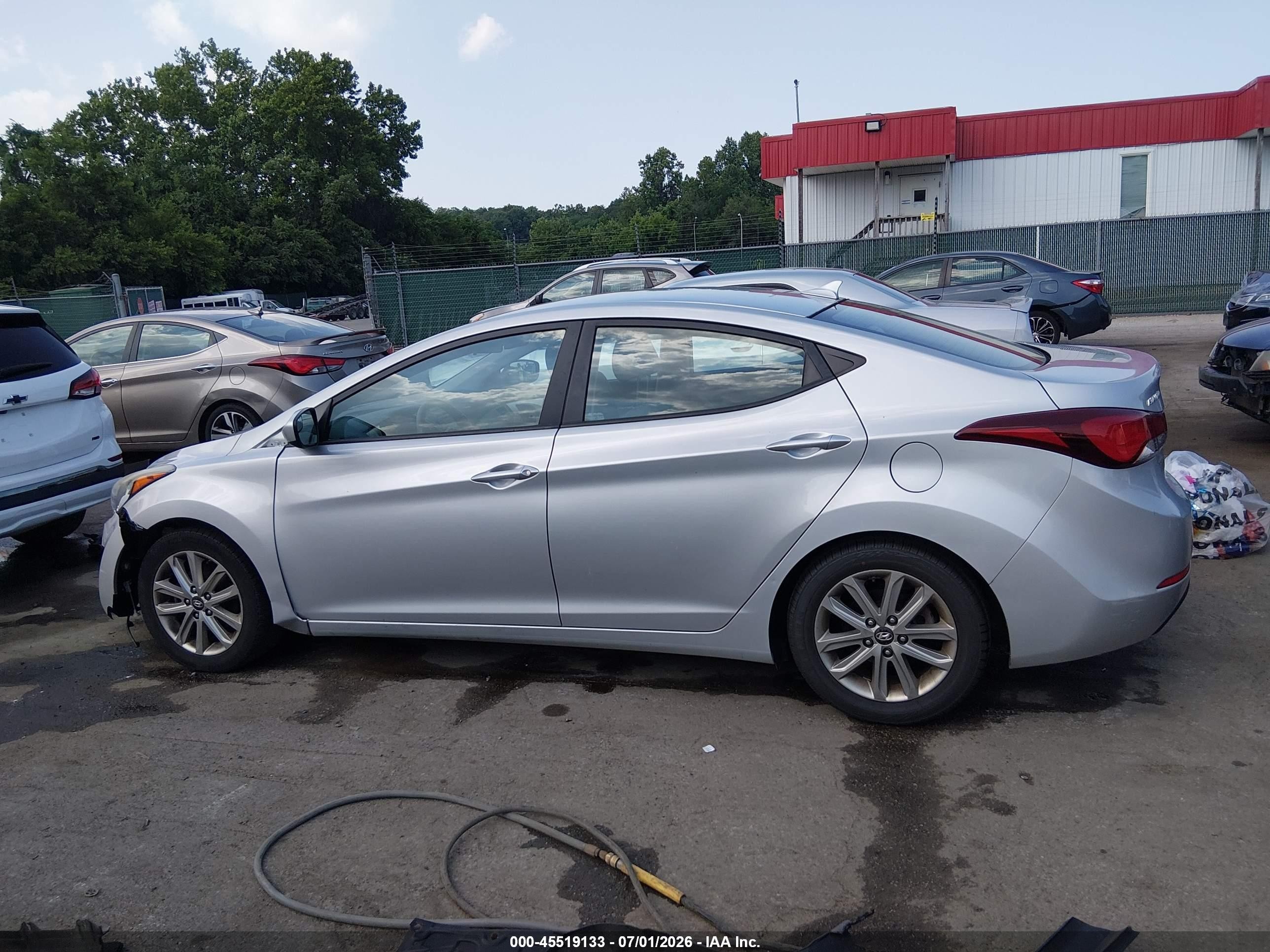 2015 Hyundai Elantra Se Silver vin: KMHDH4AE1FU235807