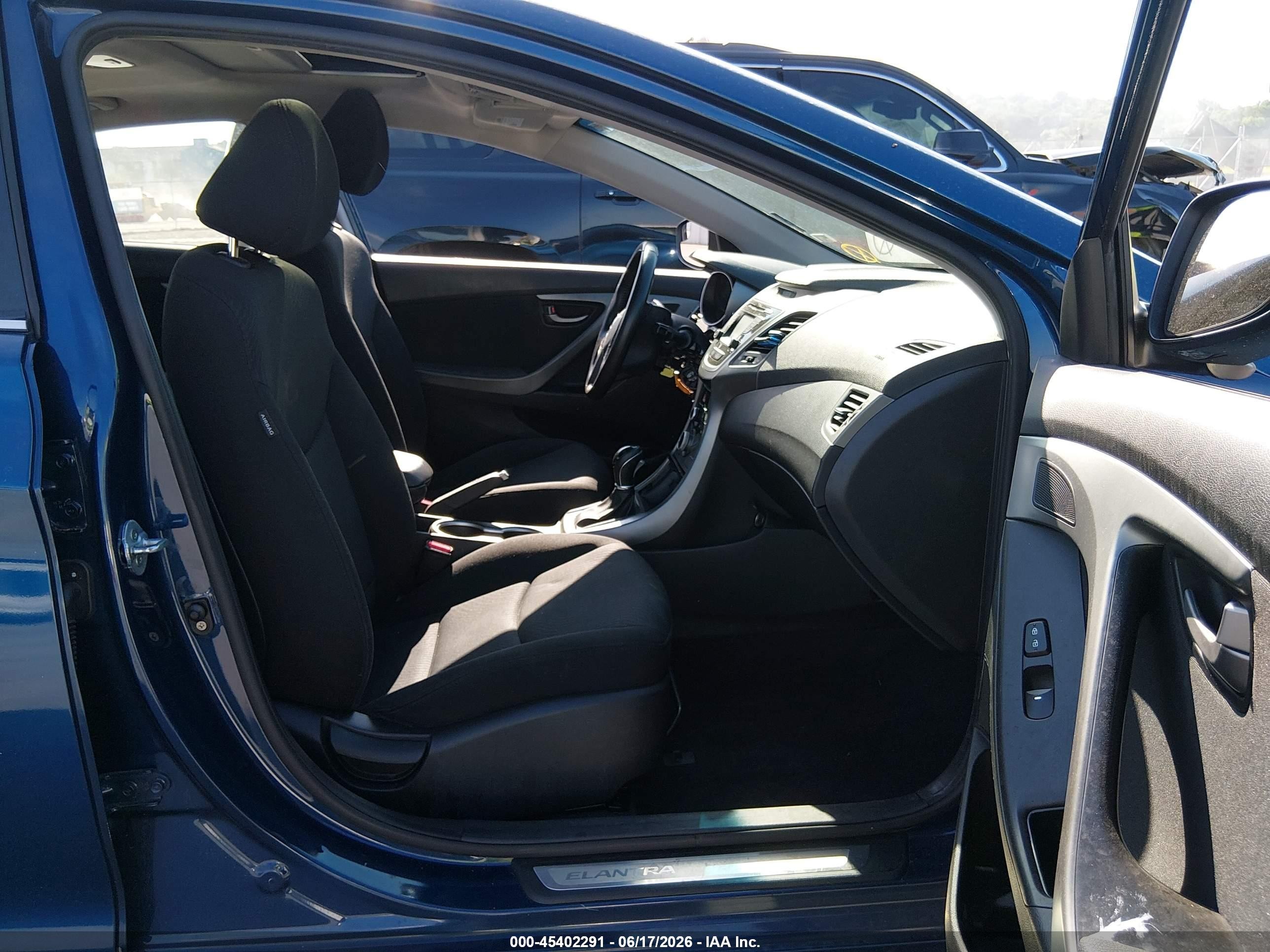 2015 Hyundai Elantra Se Blue vin: KMHDH4AE1FU250534