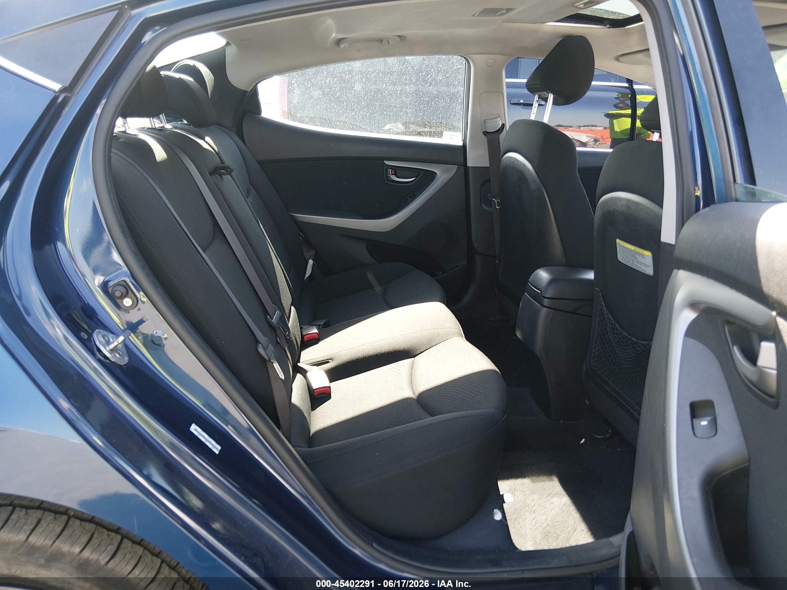 2015 Hyundai Elantra Se Blue vin: KMHDH4AE1FU250534