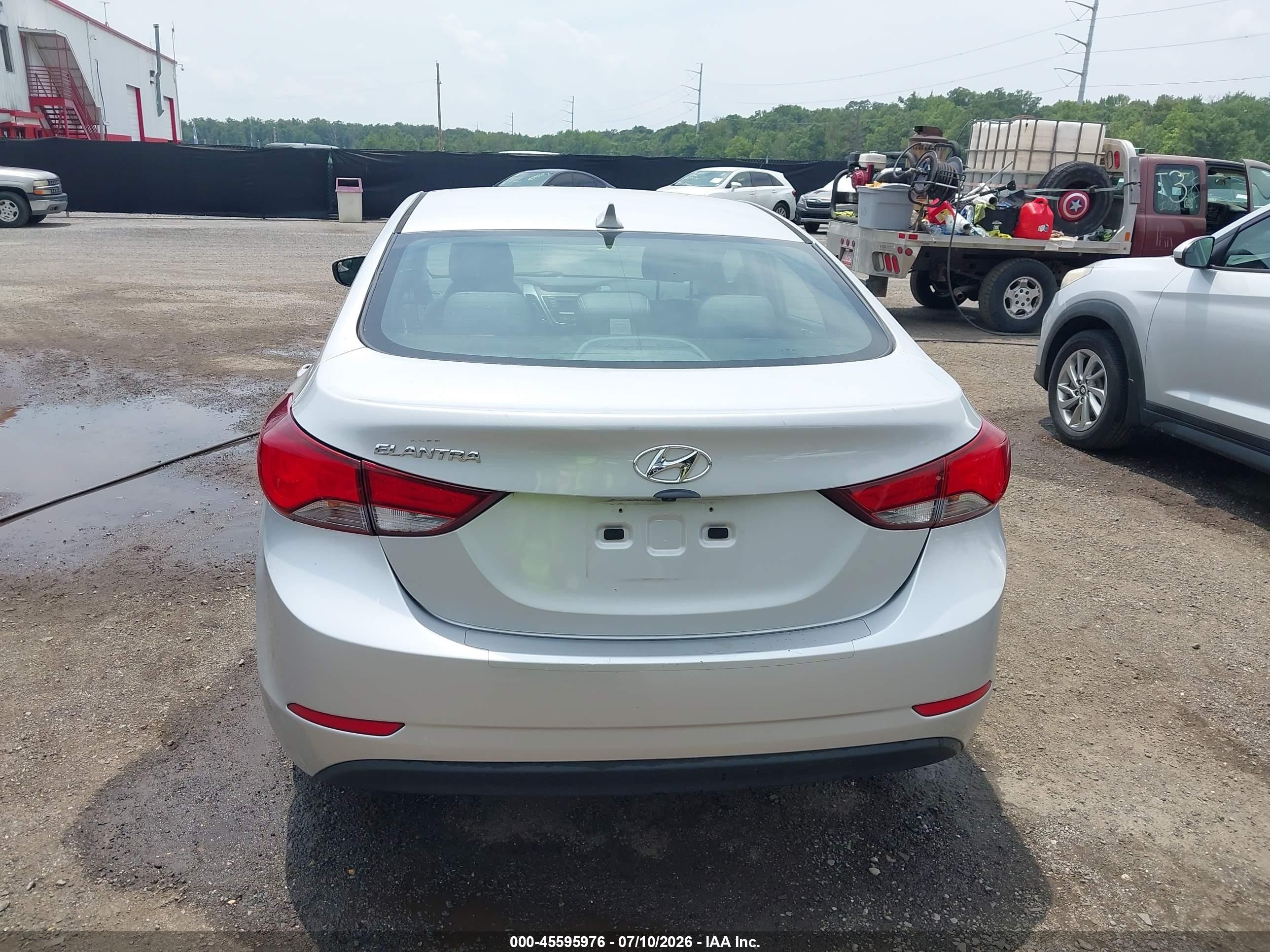 2015 Hyundai Elantra Se (ulsan Plant) Silver vin: KMHDH4AE1FU299538