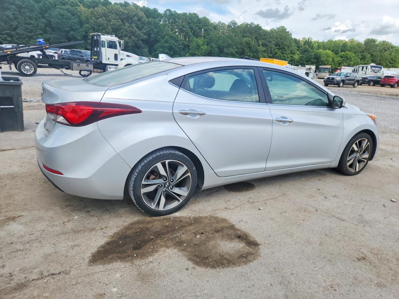 2015 Hyundai Elantra Limited Silver vin: KMHDH4AE1FU326883