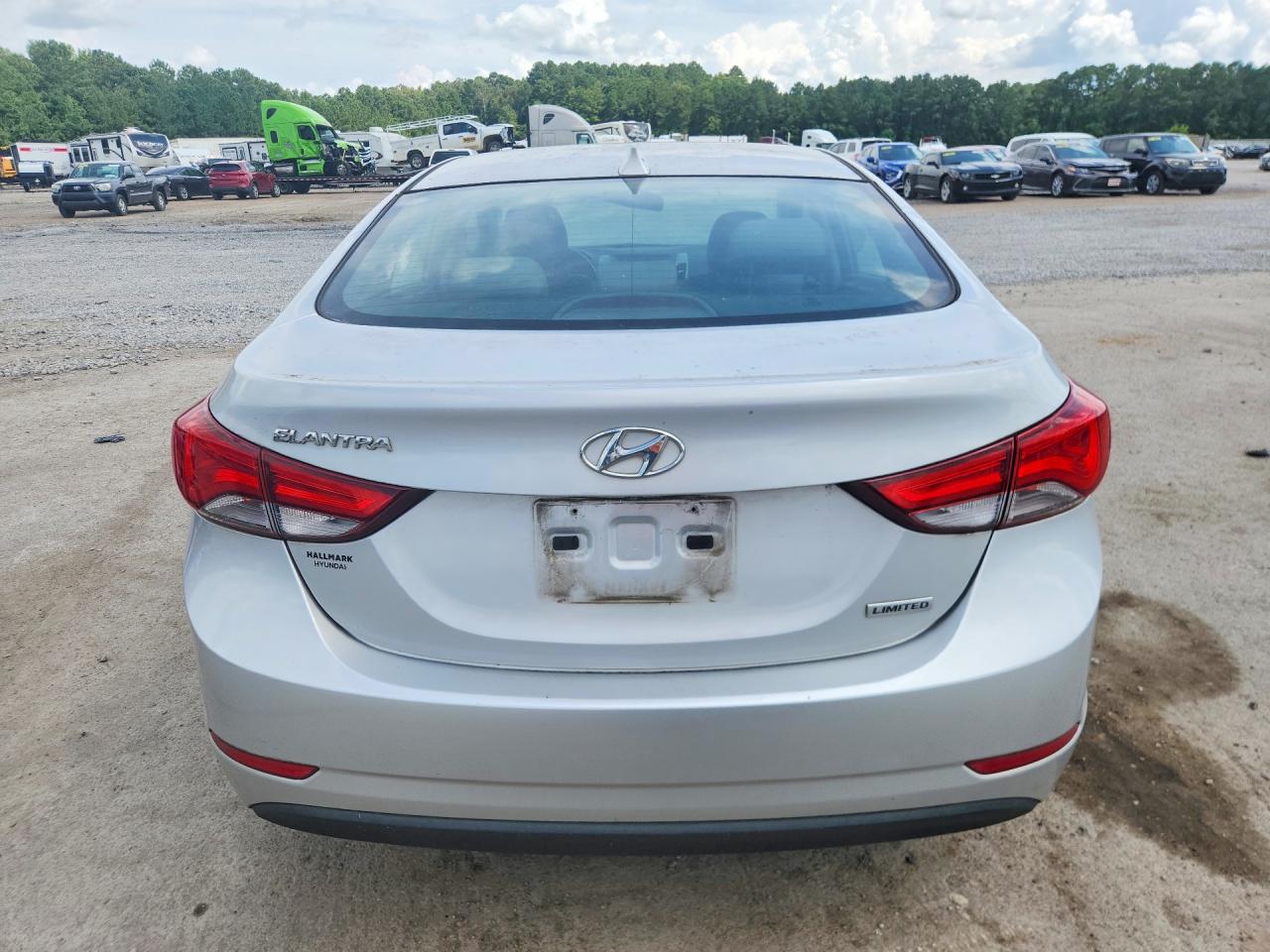 2015 Hyundai Elantra Limited Silver vin: KMHDH4AE1FU326883