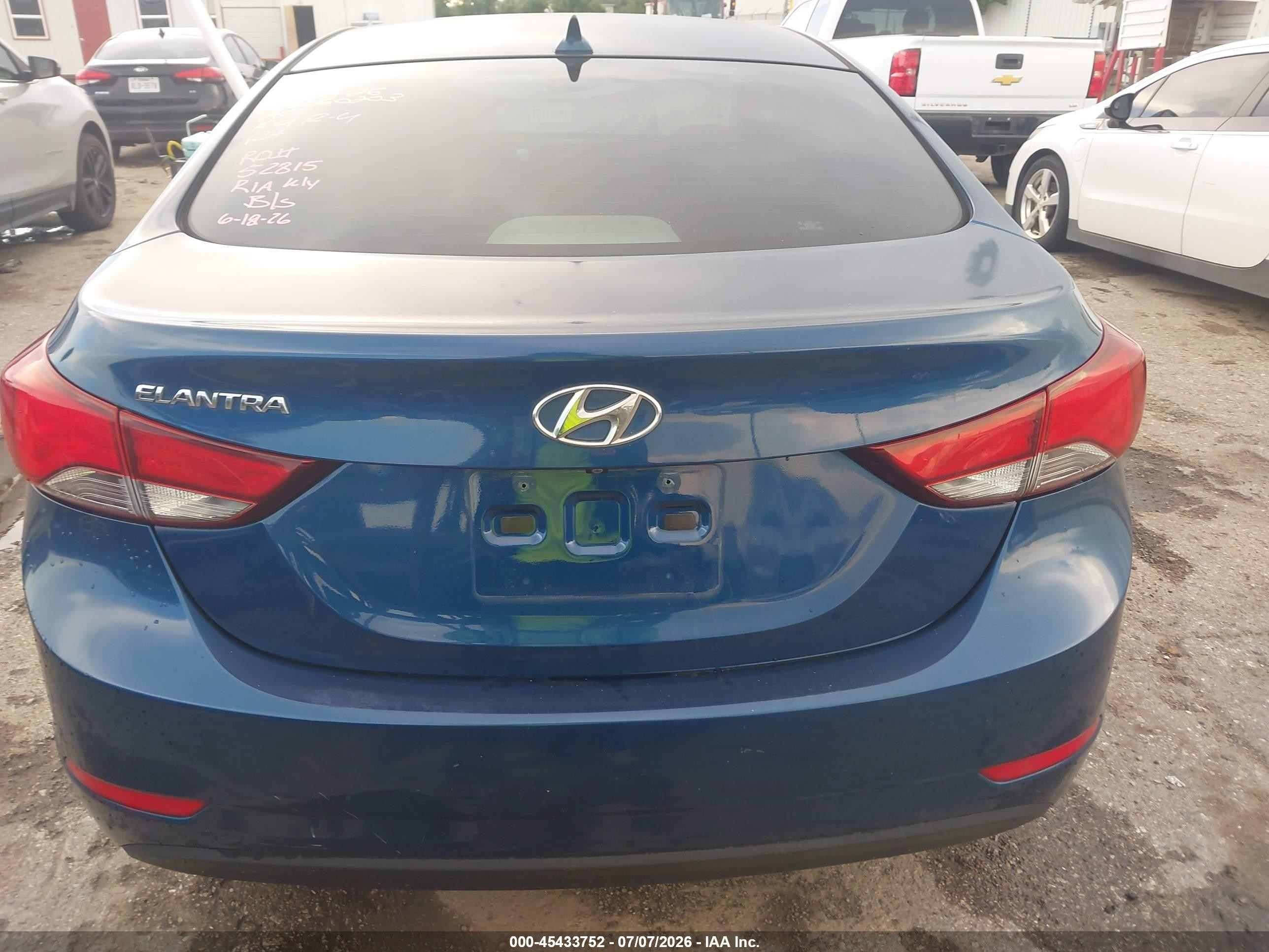 2015 Hyundai Elantra Se Blue vin: KMHDH4AE1FU329458