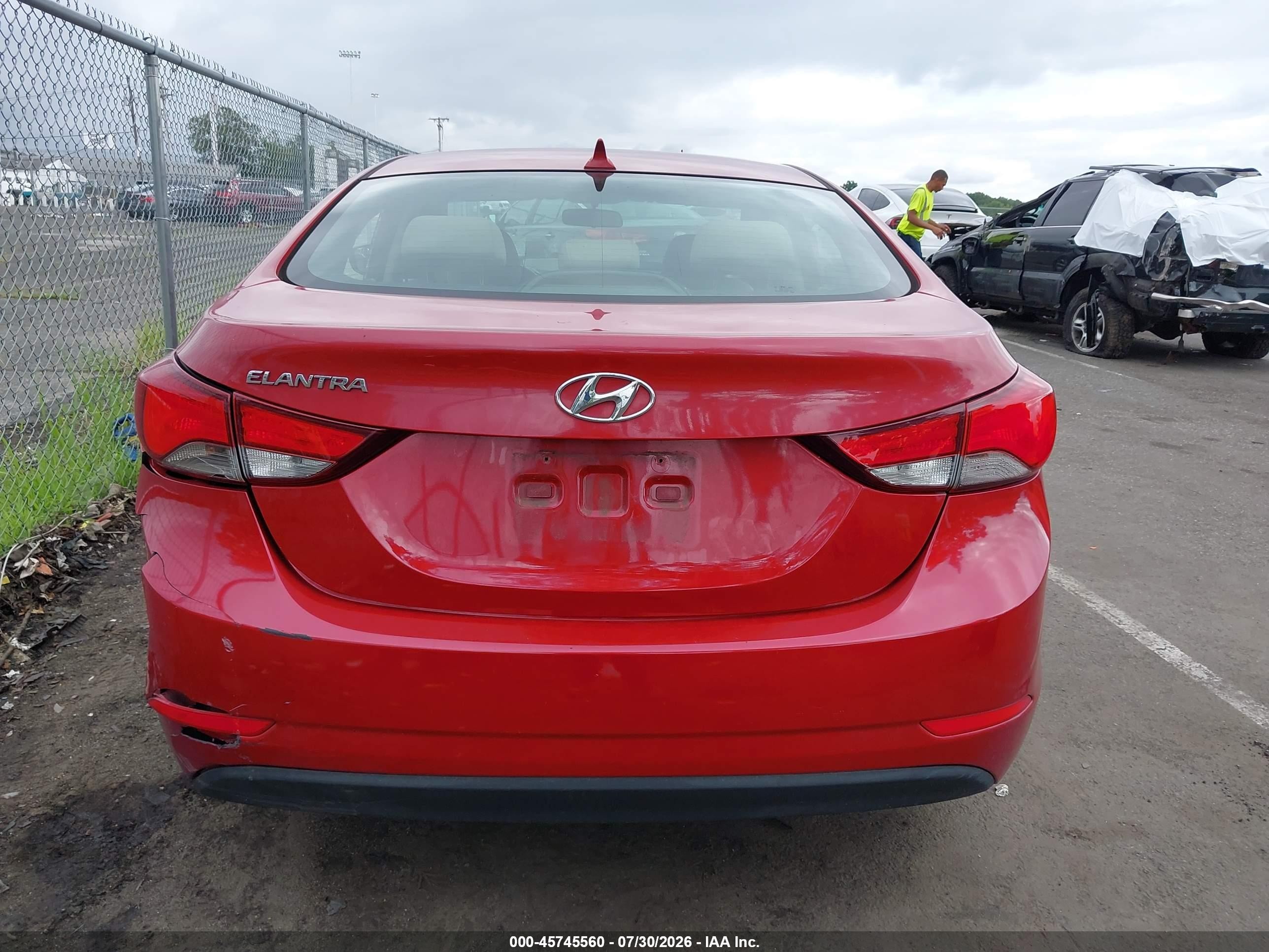 2015 Hyundai Elantra Se Red vin: KMHDH4AE1FU442875