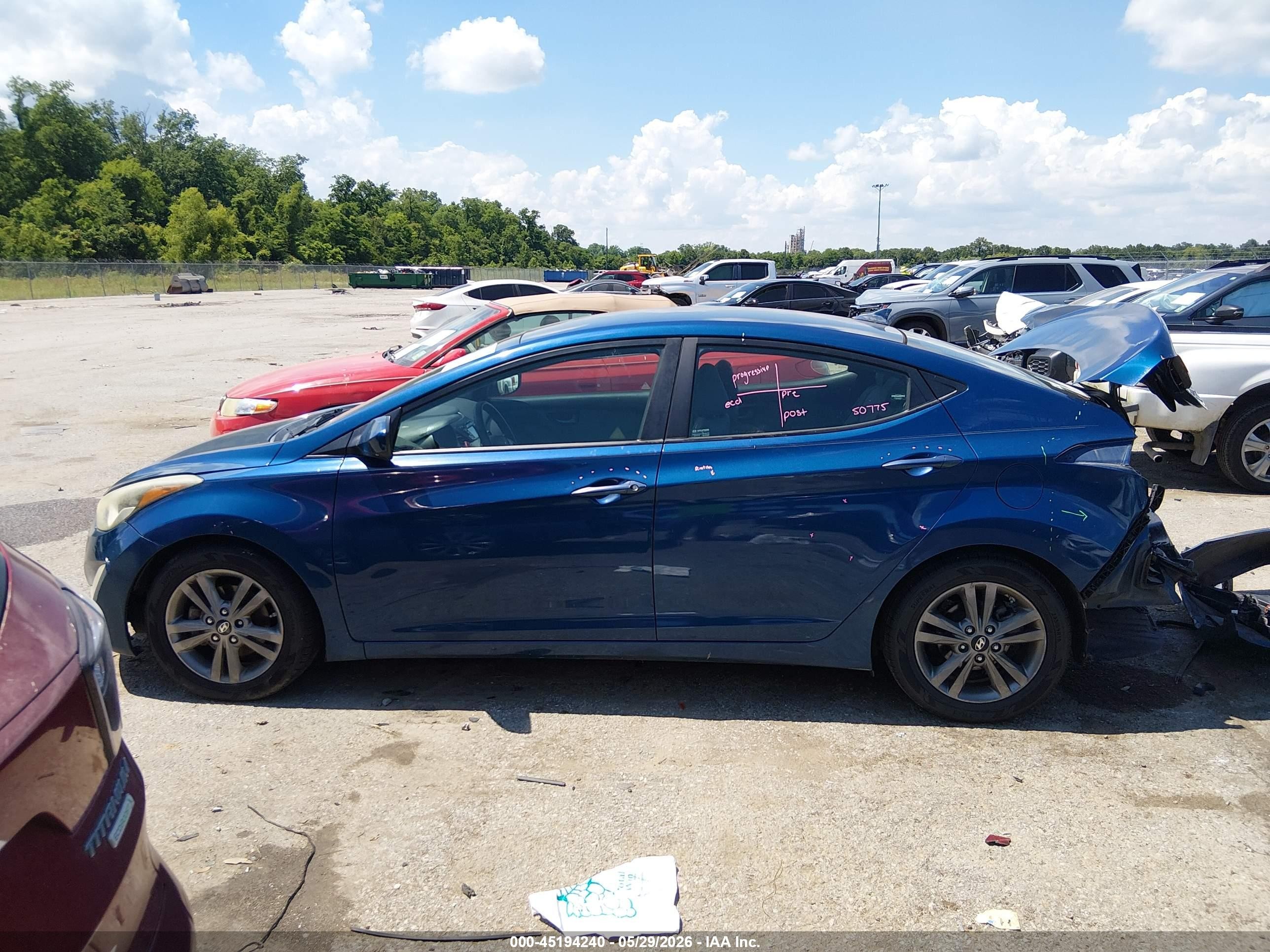 2016 Hyundai Elantra Se Blue vin: KMHDH4AE1GU503689