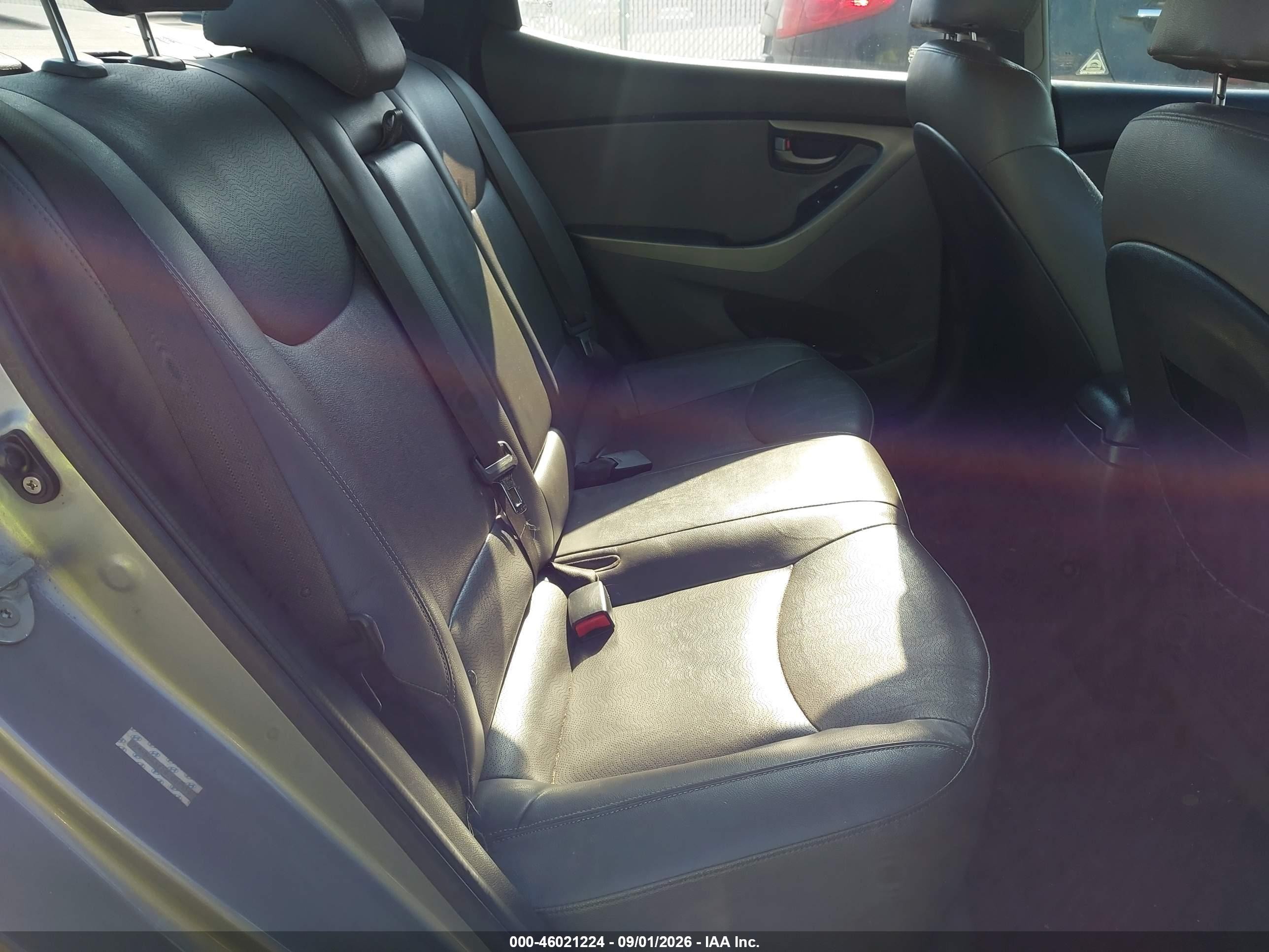 2011 Hyundai Elantra Limited (ulsan Plant) Silver vin: KMHDH4AE2BU082039