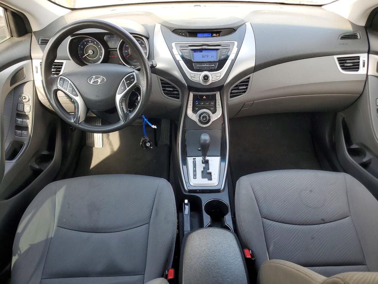 2011 Hyundai Elantra Silver vin: KMHDH4AE2BU152817
