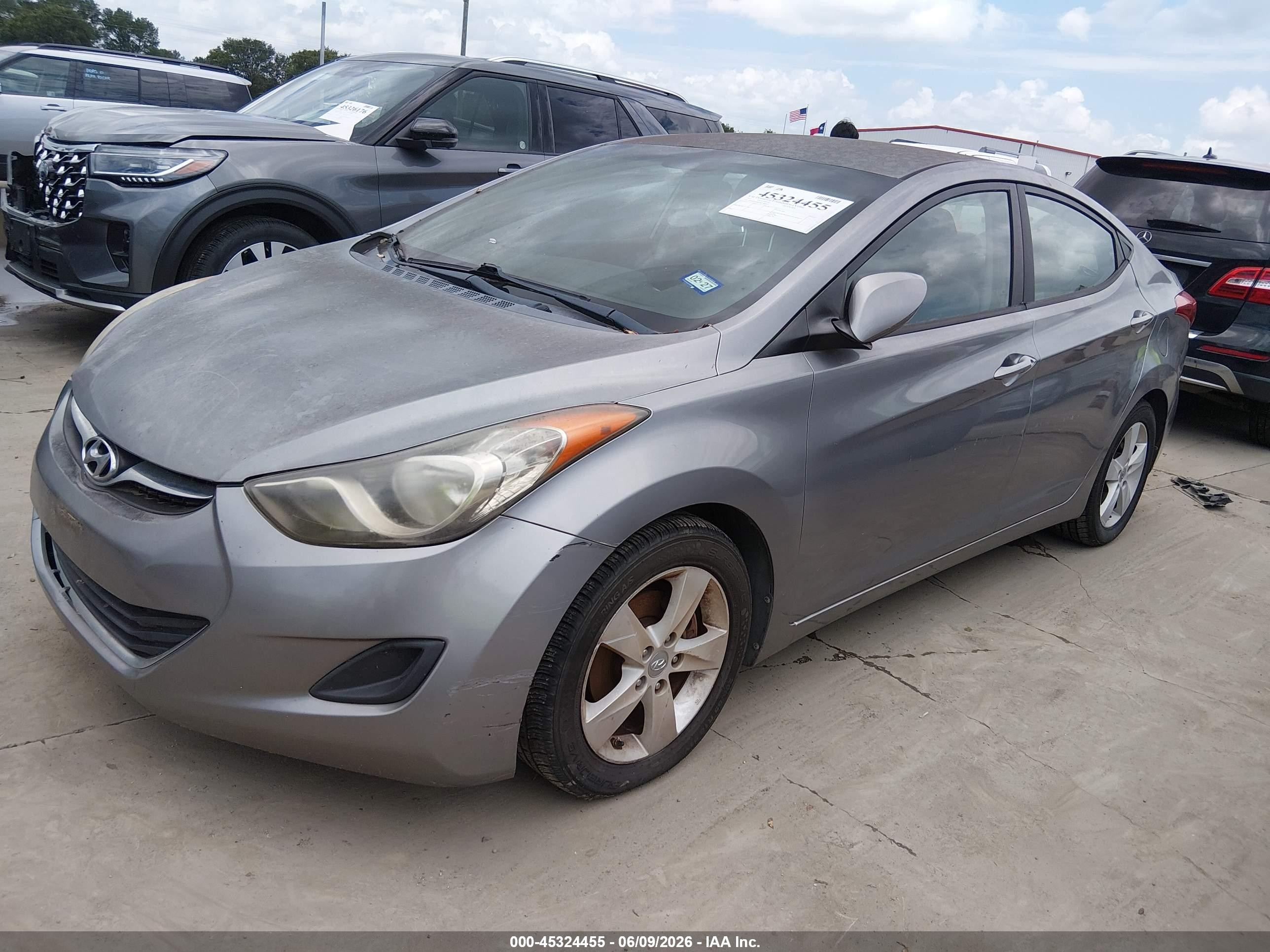 2011 Hyundai Elantra Gls (ulsan Plant) Silver vin: KMHDH4AE2BU160710