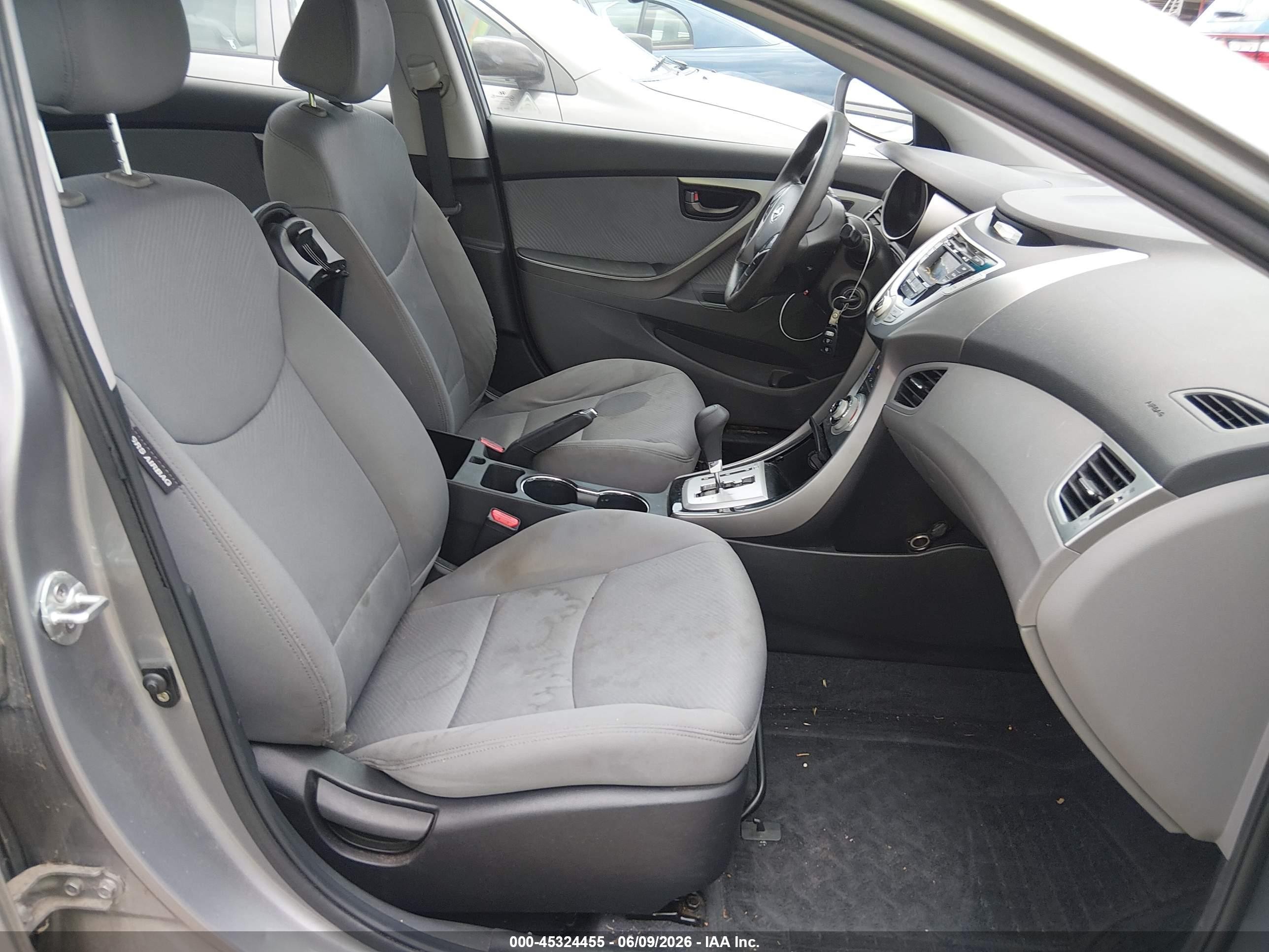 2011 Hyundai Elantra Gls (ulsan Plant) Silver vin: KMHDH4AE2BU160710