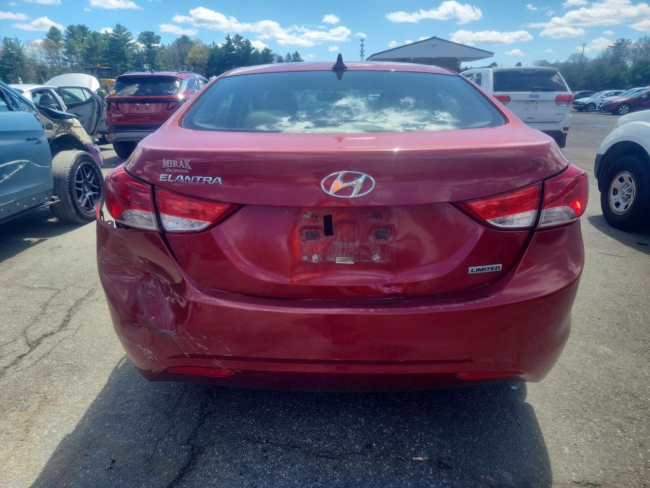 2012 Hyundai Elantra Limited Burgundy vin: KMHDH4AE2CU186192