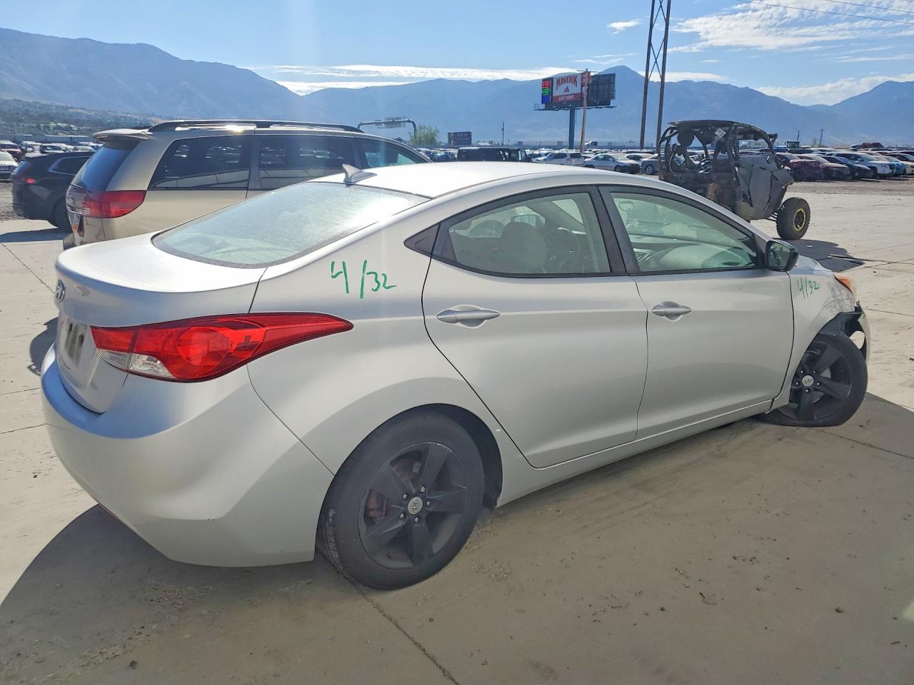2012 Hyundai Elantra Gls Silver vin: KMHDH4AE2CU228702