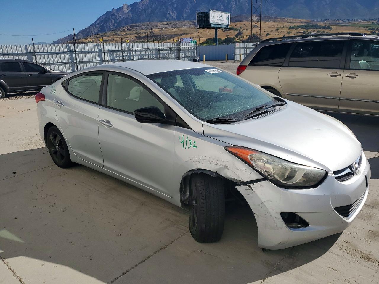 2012 Hyundai Elantra Gls Silver vin: KMHDH4AE2CU228702