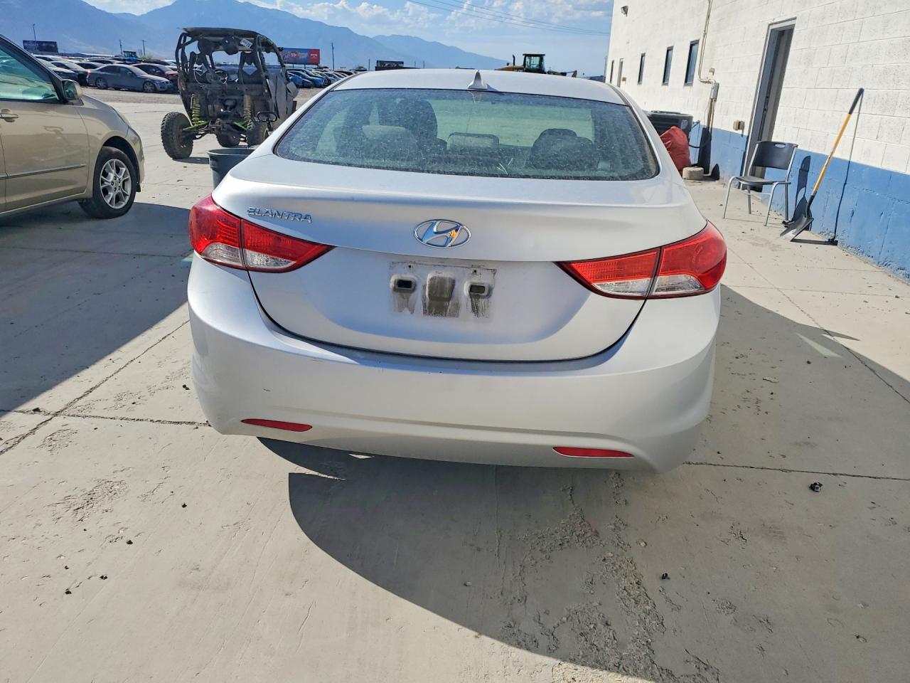 2012 Hyundai Elantra Gls Silver vin: KMHDH4AE2CU228702