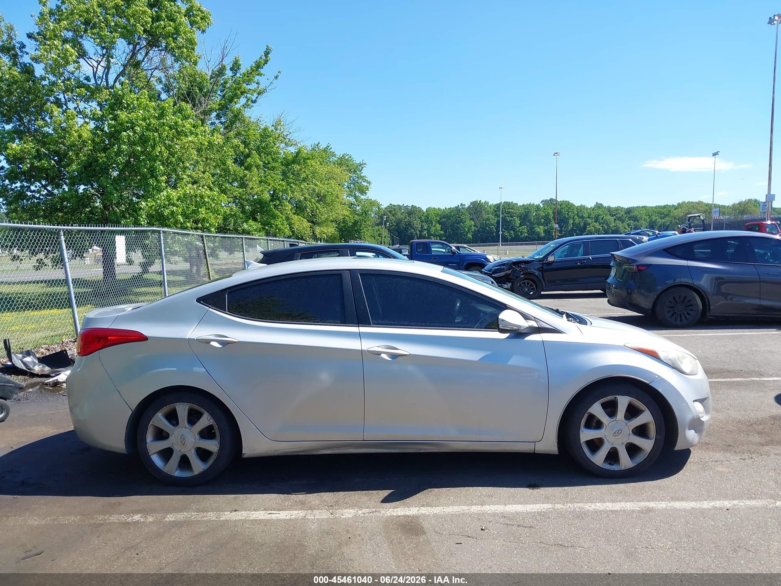 2012 Hyundai Elantra Limited (ulsan Plant) Silver vin: KMHDH4AE2CU240946