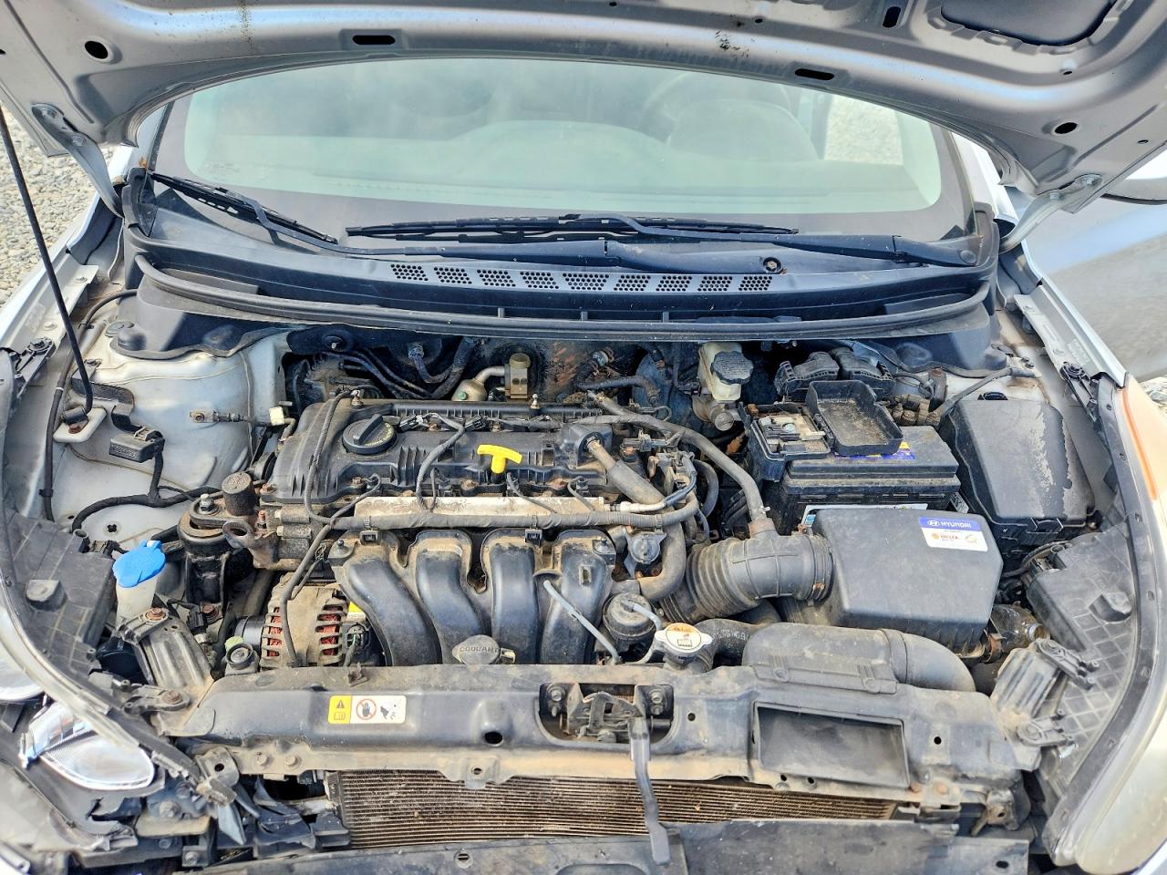 2012 Hyundai Elantra Gls Silver vin: KMHDH4AE2CU241045