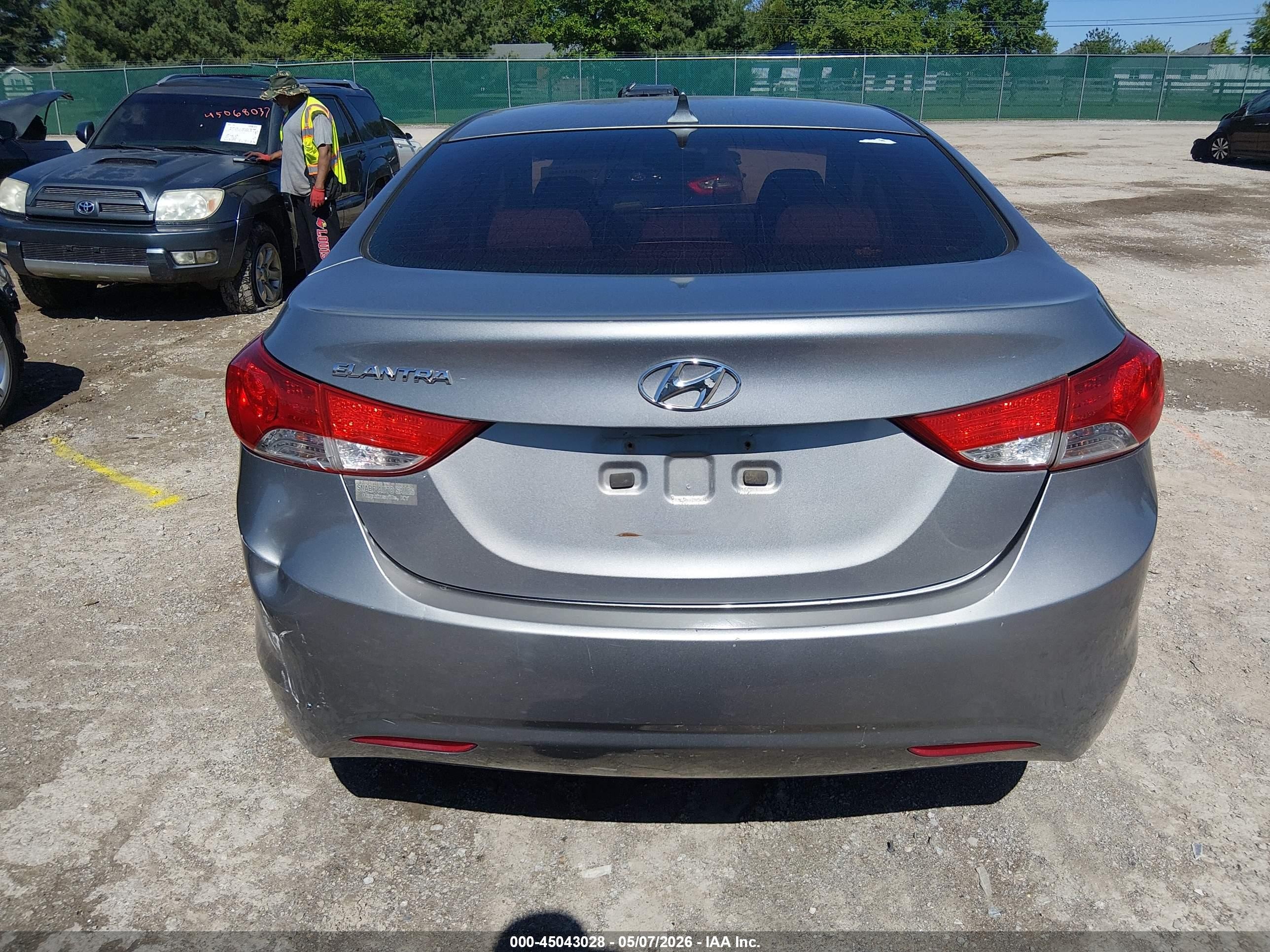 2012 Hyundai Elantra Gls (ulsan Plant) Silver vin: KMHDH4AE2CU267242