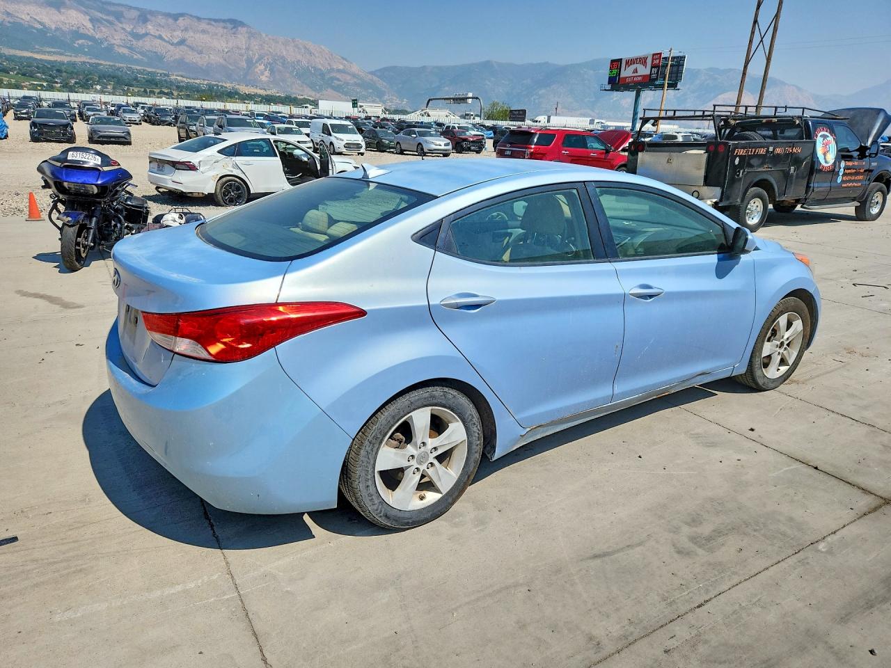 2012 Hyundai Elantra Blue vin: KMHDH4AE2CU304502