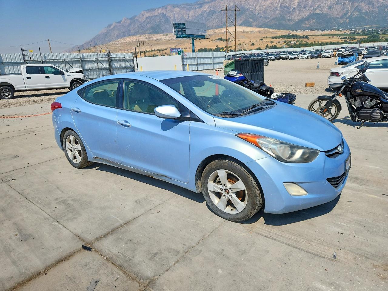 2012 Hyundai Elantra Blue vin: KMHDH4AE2CU304502