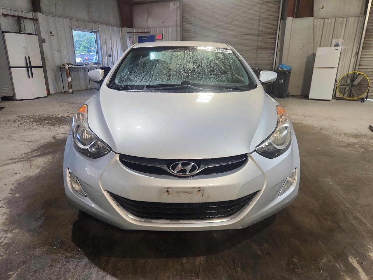 2012 Hyundai Elantra Gls Silver vin: KMHDH4AE2CU313801