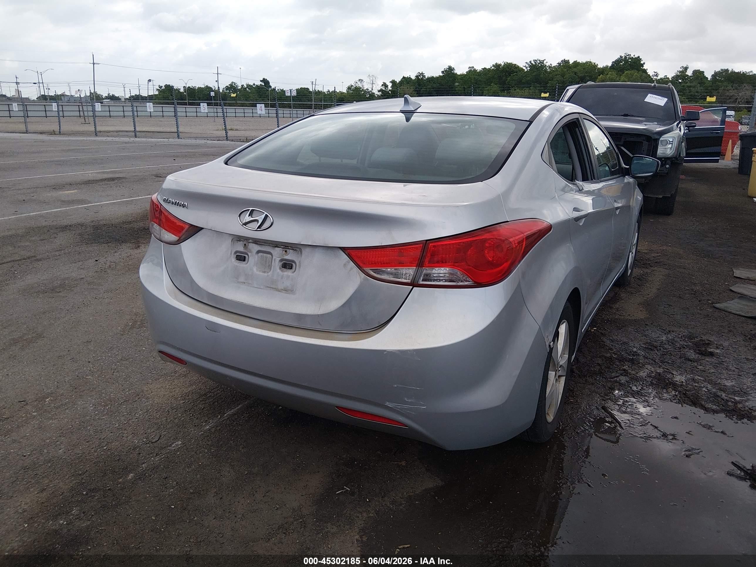 2012 Hyundai Elantra Gls (ulsan Plant) Silver vin: KMHDH4AE2CU331330