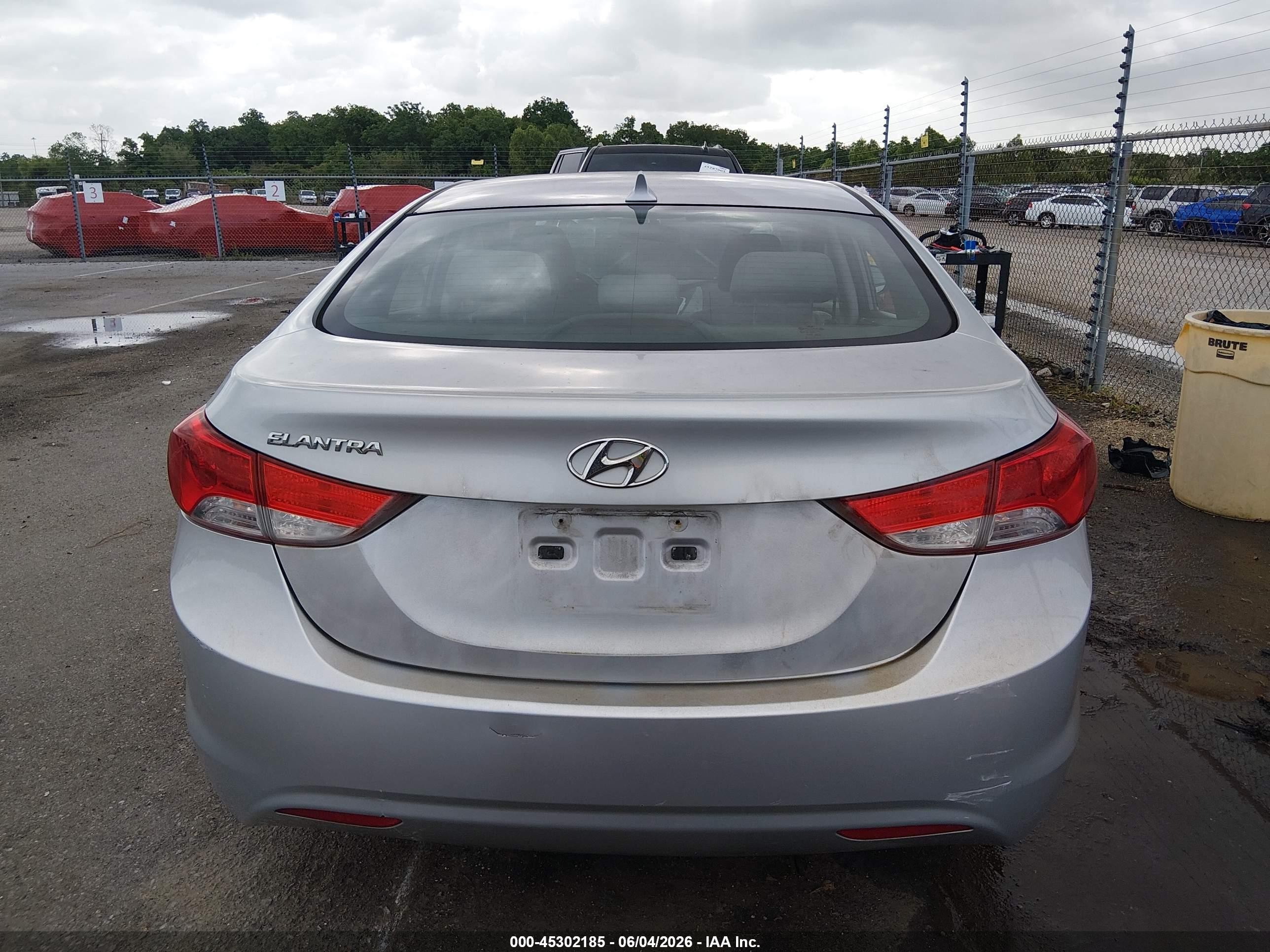 2012 Hyundai Elantra Gls (ulsan Plant) Silver vin: KMHDH4AE2CU331330