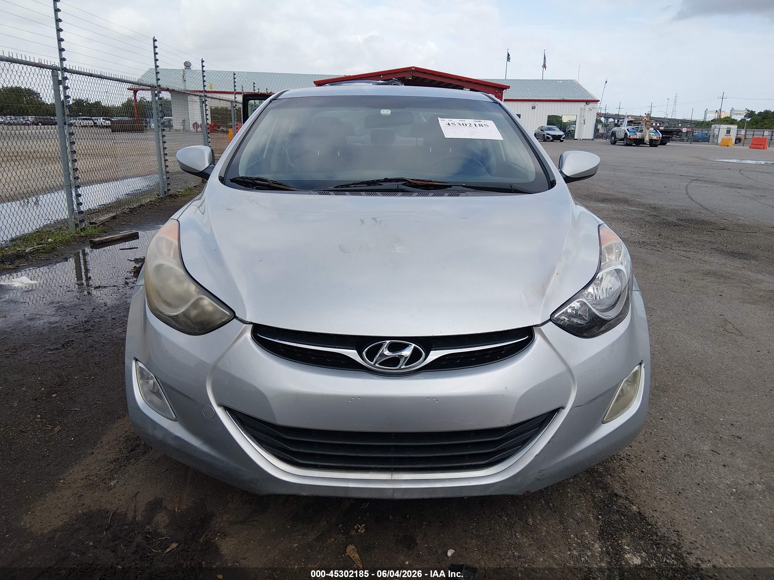 2012 Hyundai Elantra Gls (ulsan Plant) Silver vin: KMHDH4AE2CU331330