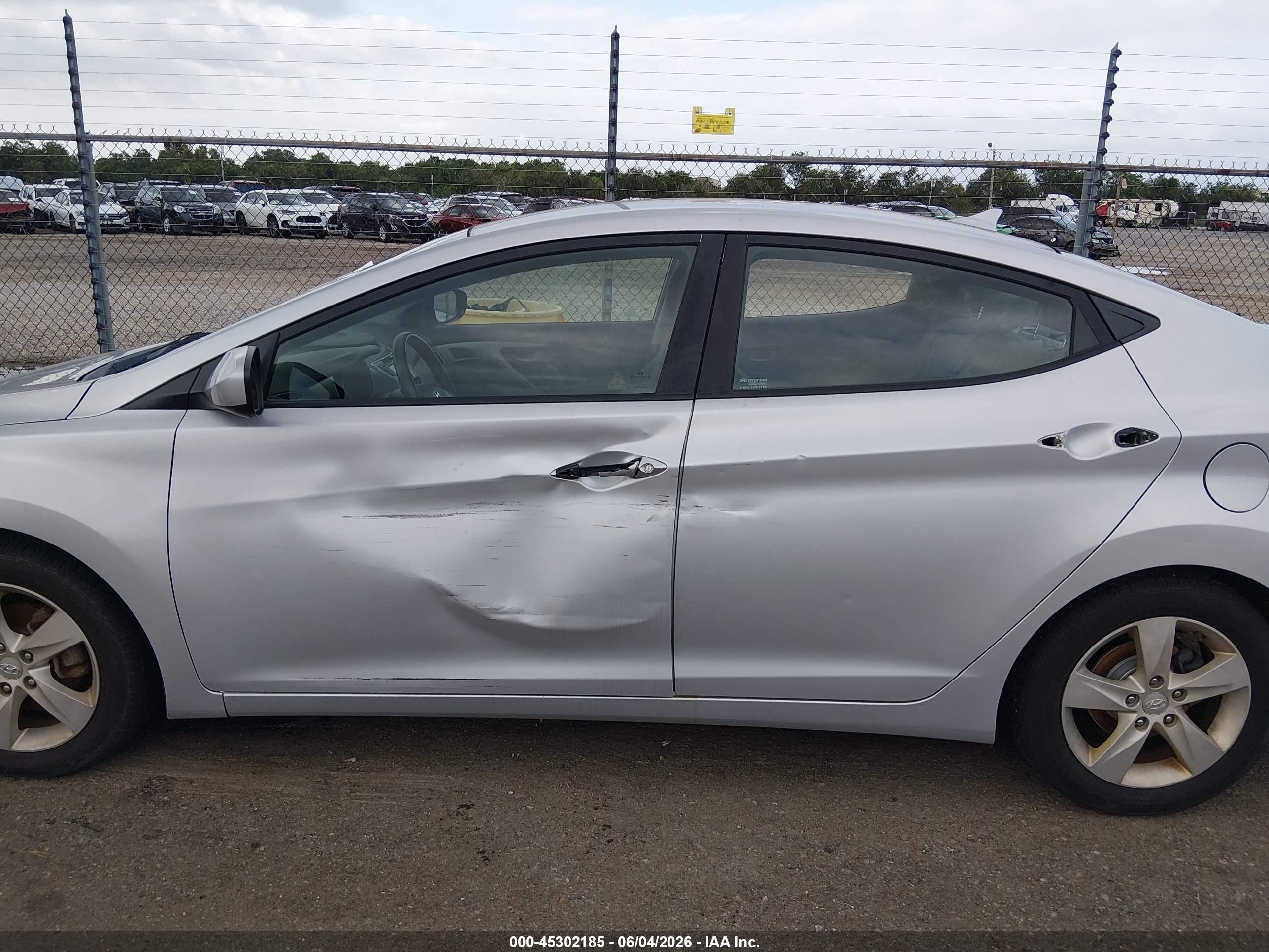 2012 Hyundai Elantra Gls (ulsan Plant) Silver vin: KMHDH4AE2CU331330