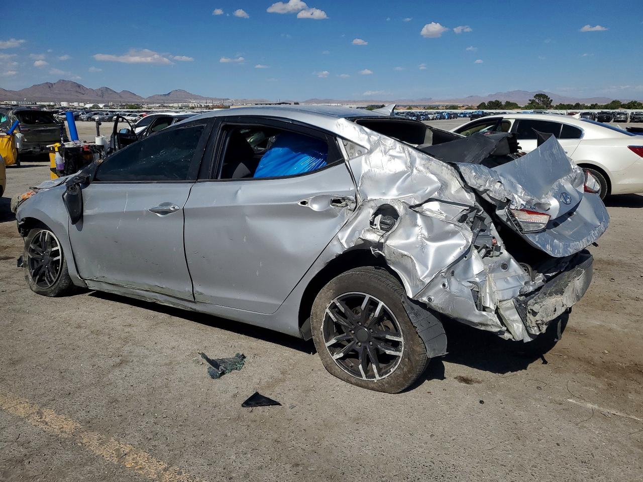 2012 Hyundai Elantra Gls Silver vin: KMHDH4AE2CU367681
