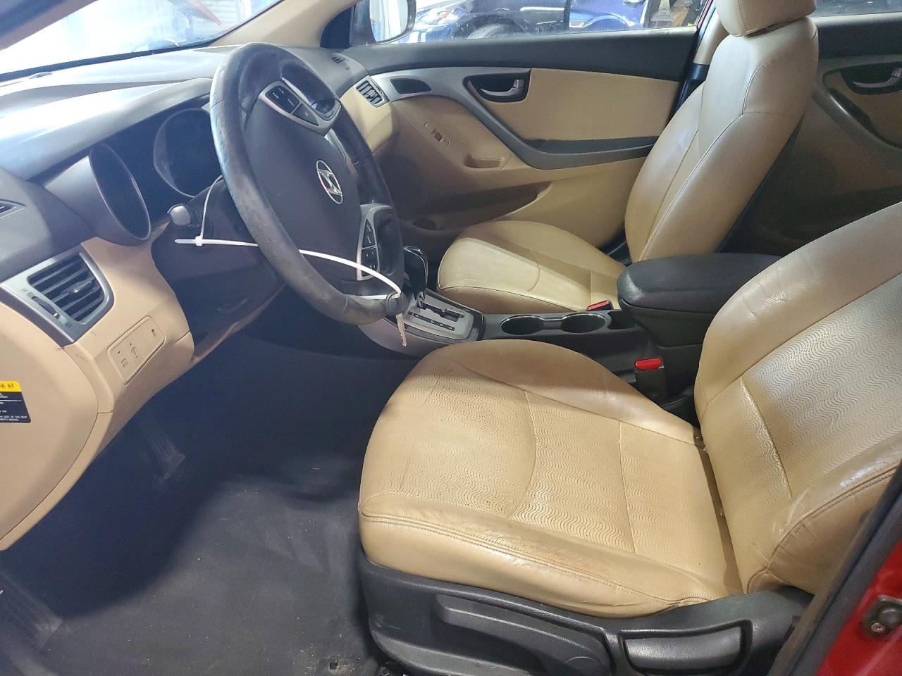 2012 Hyundai Elantra Limited Red vin: KMHDH4AE2CU391480