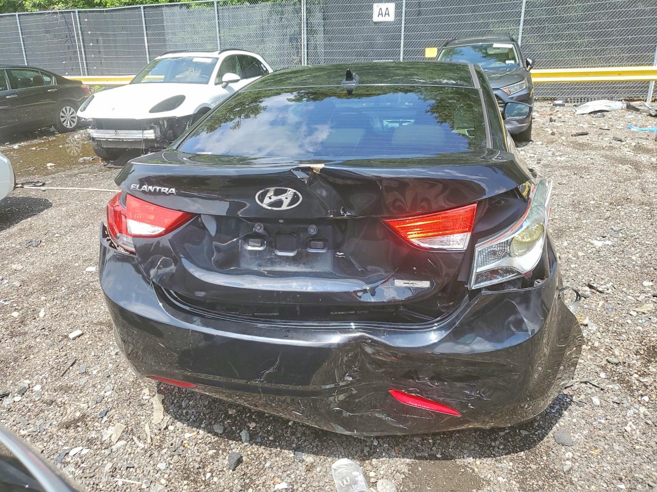 2013 Hyundai Elantra Limited Black vin: KMHDH4AE2DU001253