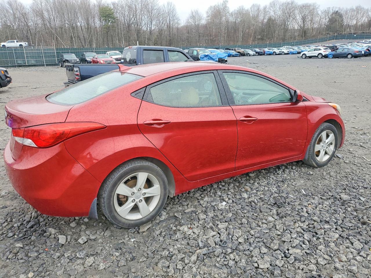 2013 Hyundai Elantra Gls Burgundy vin: KMHDH4AE2DU538656