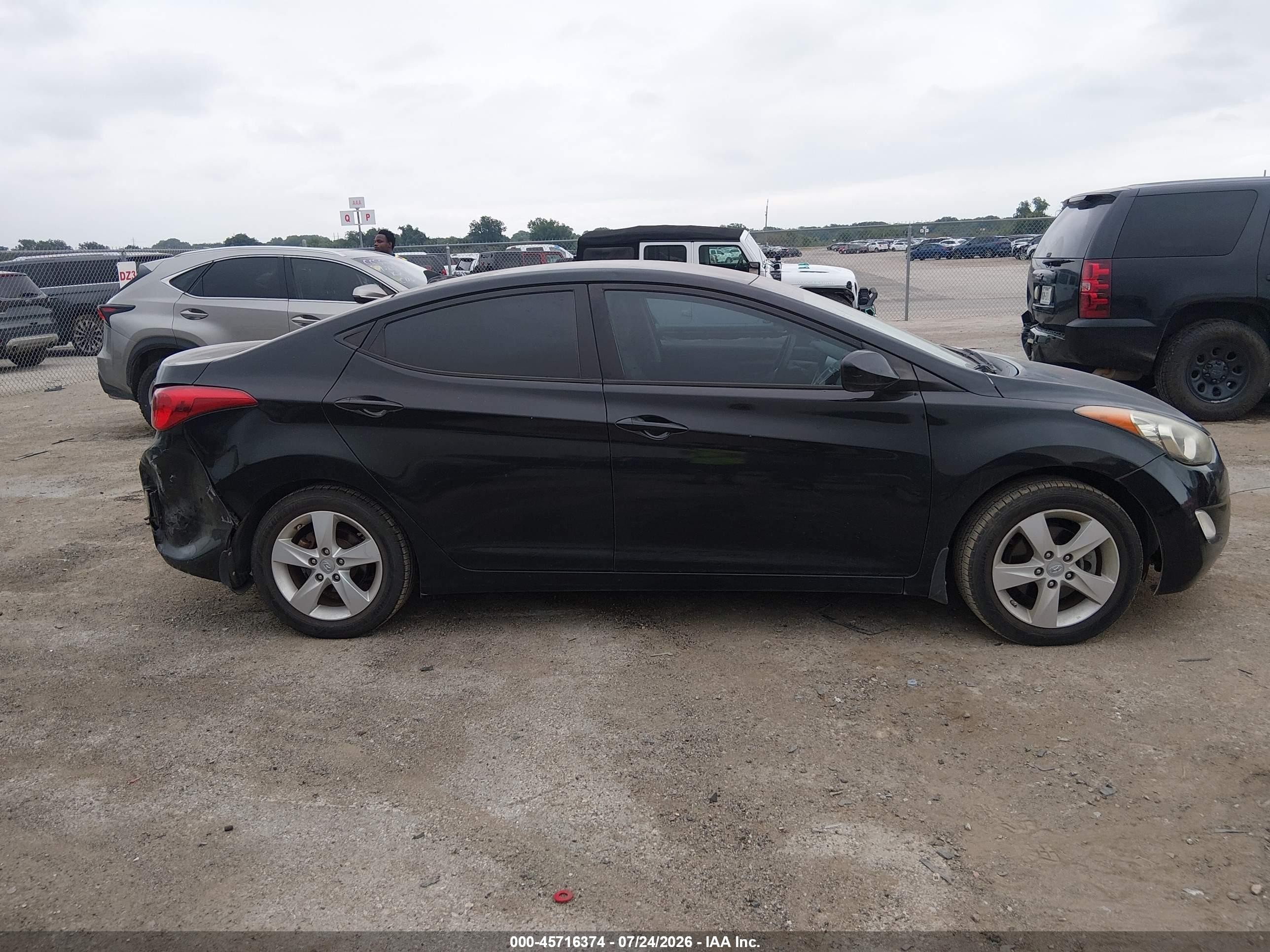 2013 Hyundai Elantra Gls Black vin: KMHDH4AE2DU556879