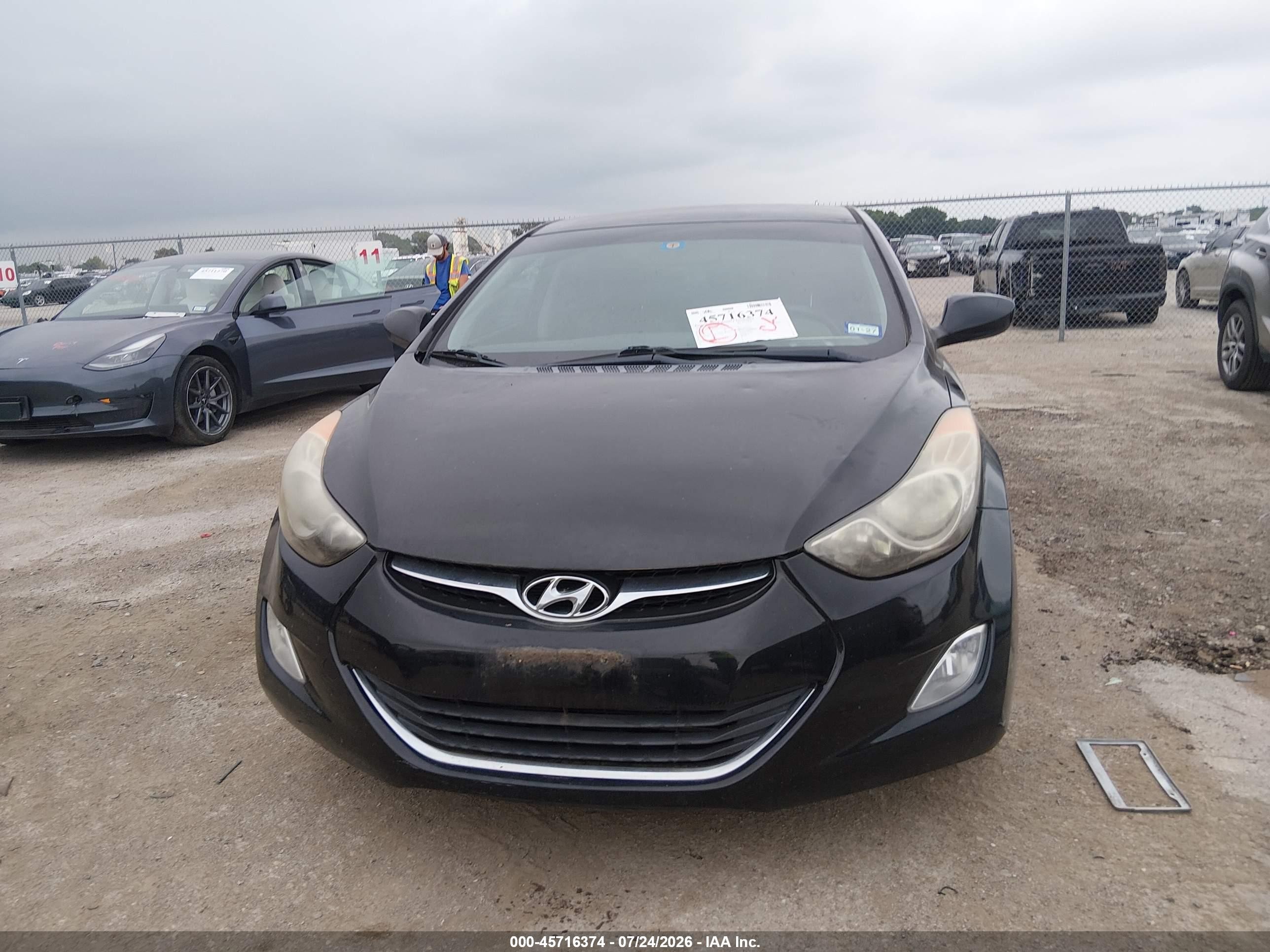 2013 Hyundai Elantra Gls Black vin: KMHDH4AE2DU556879