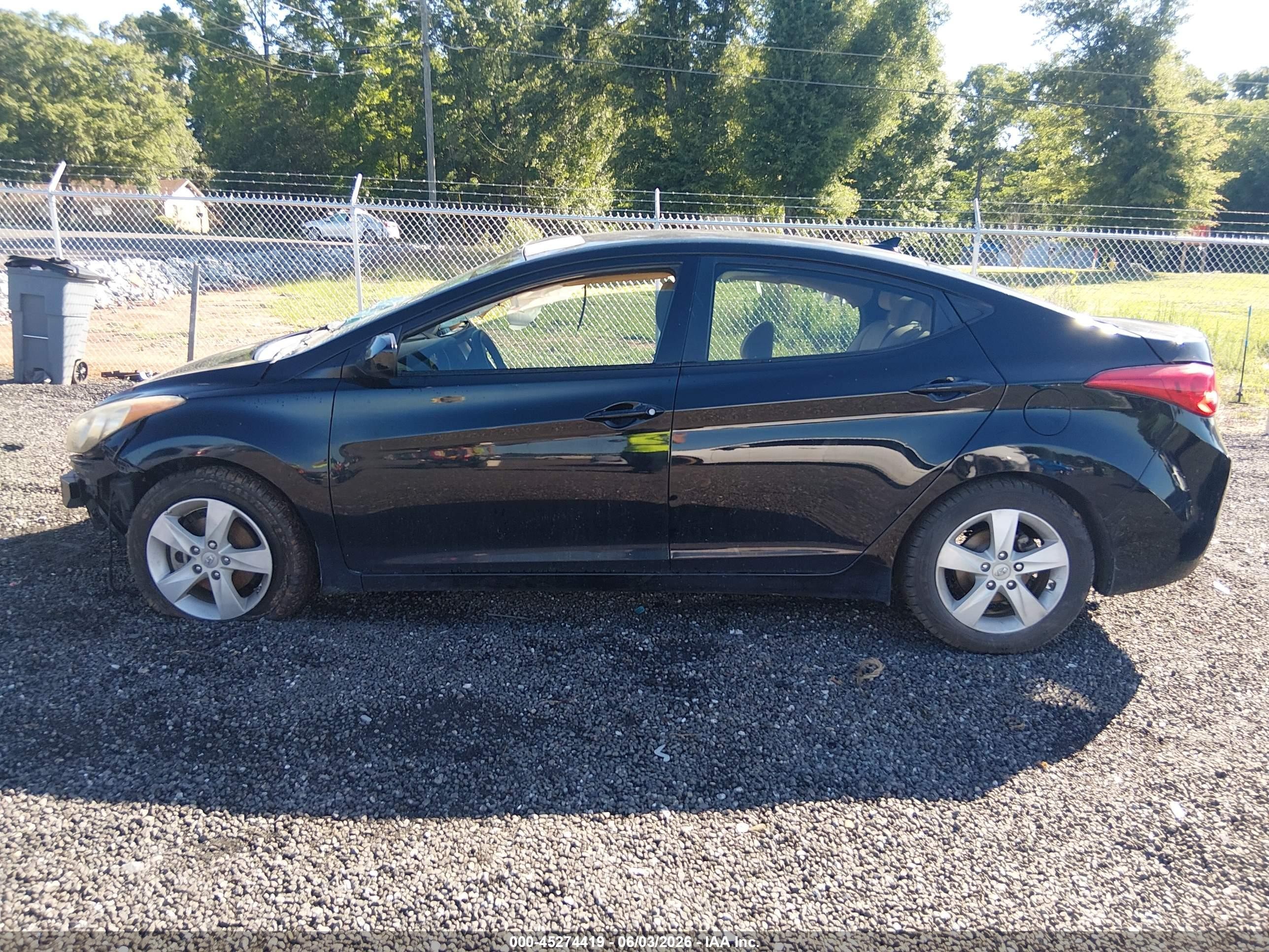 2013 Hyundai Elantra Gls Black vin: KMHDH4AE2DU571365