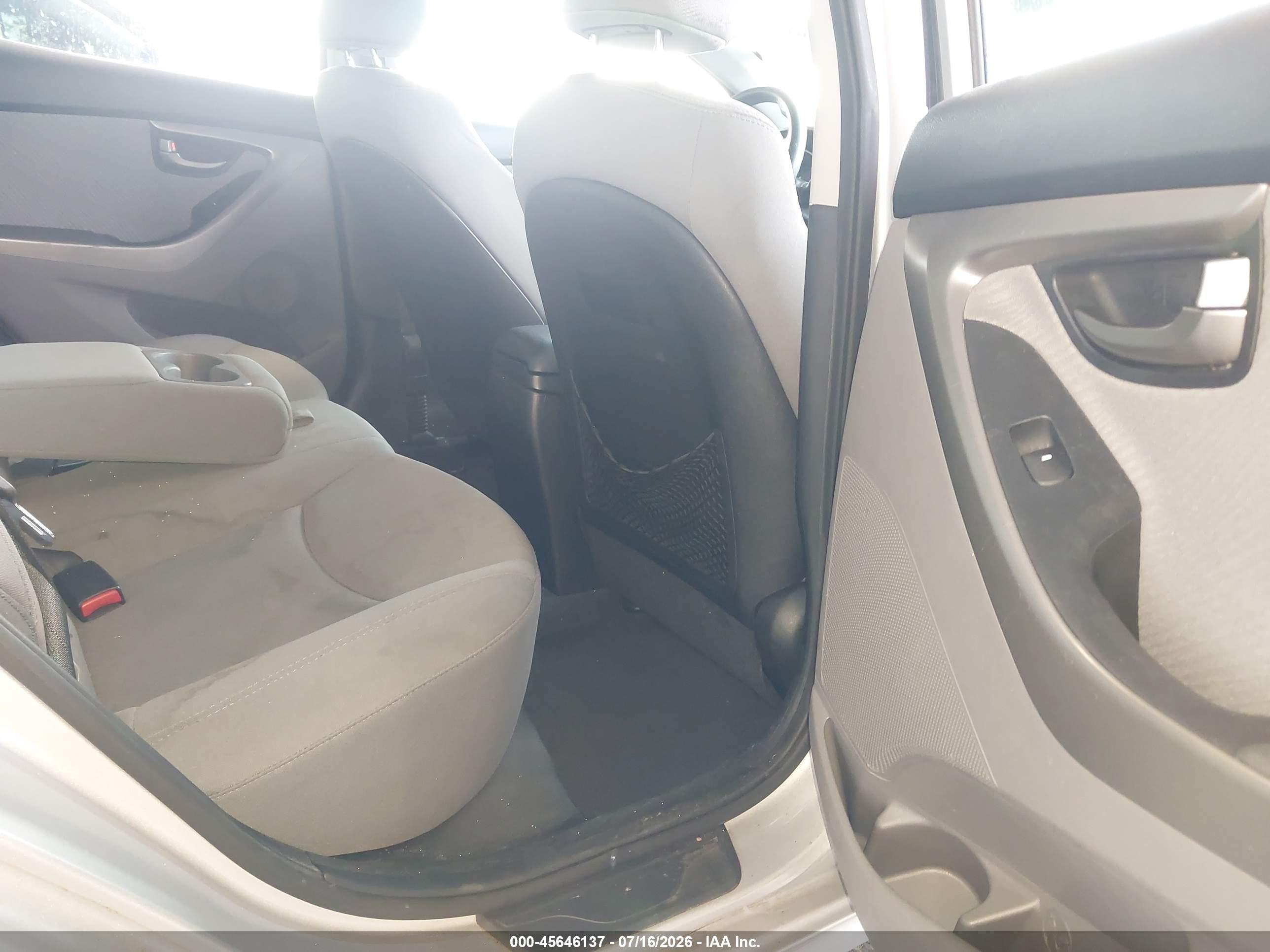 2013 Hyundai Elantra Gls Silver vin: KMHDH4AE2DU580261