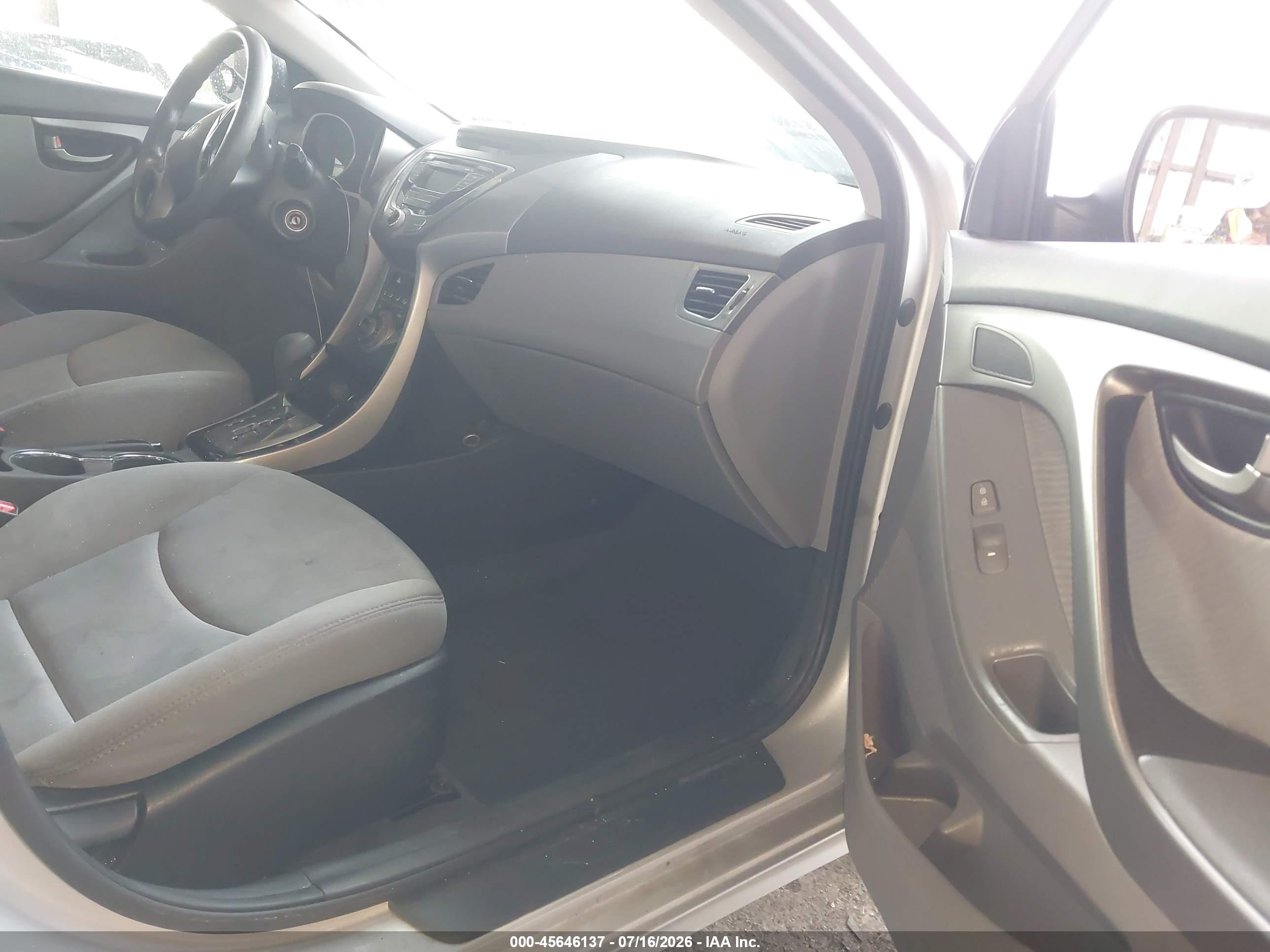 2013 Hyundai Elantra Gls Silver vin: KMHDH4AE2DU580261
