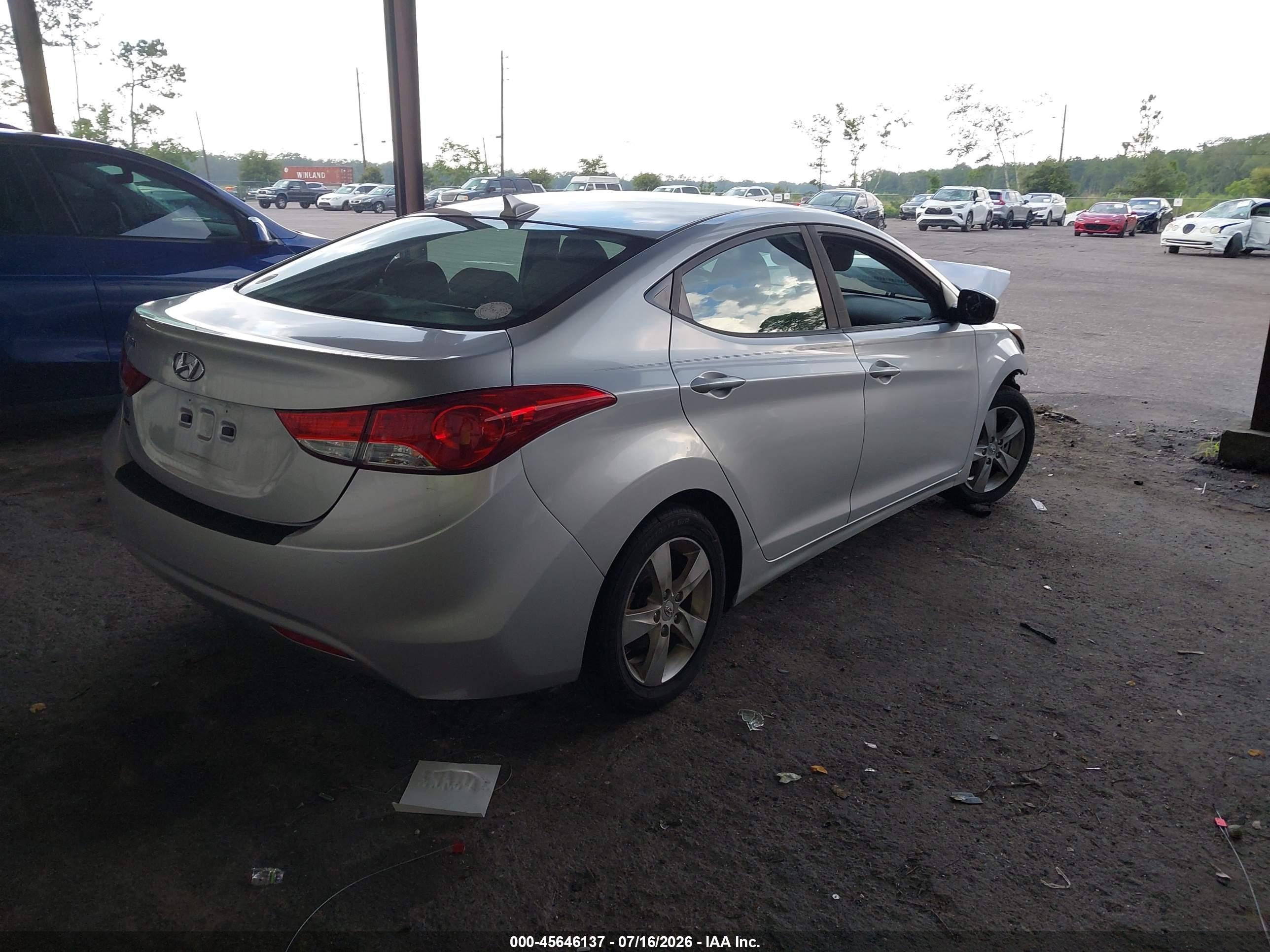 2013 Hyundai Elantra Gls Silver vin: KMHDH4AE2DU580261