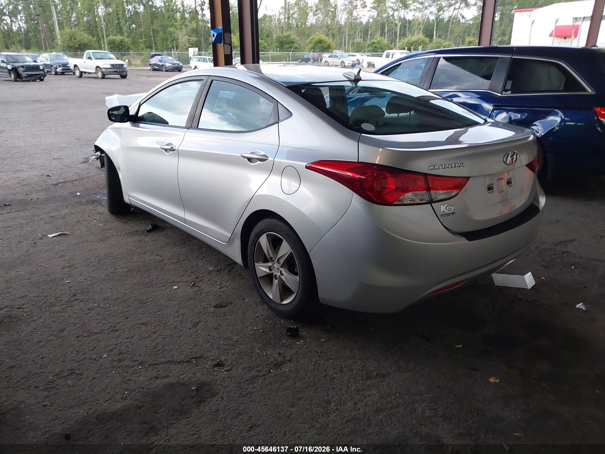 2013 Hyundai Elantra Gls Silver vin: KMHDH4AE2DU580261